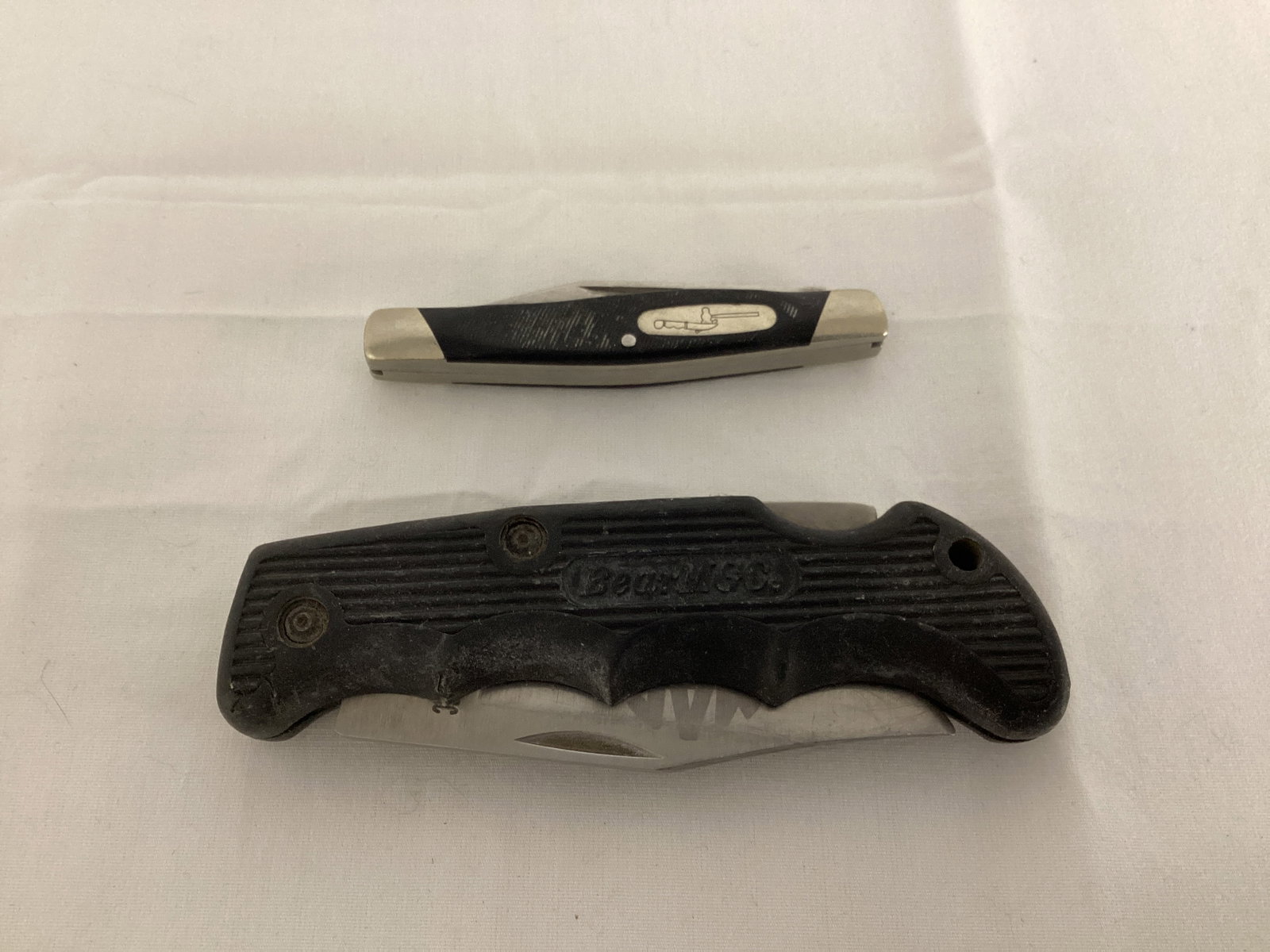 Two Pocket Knives: .