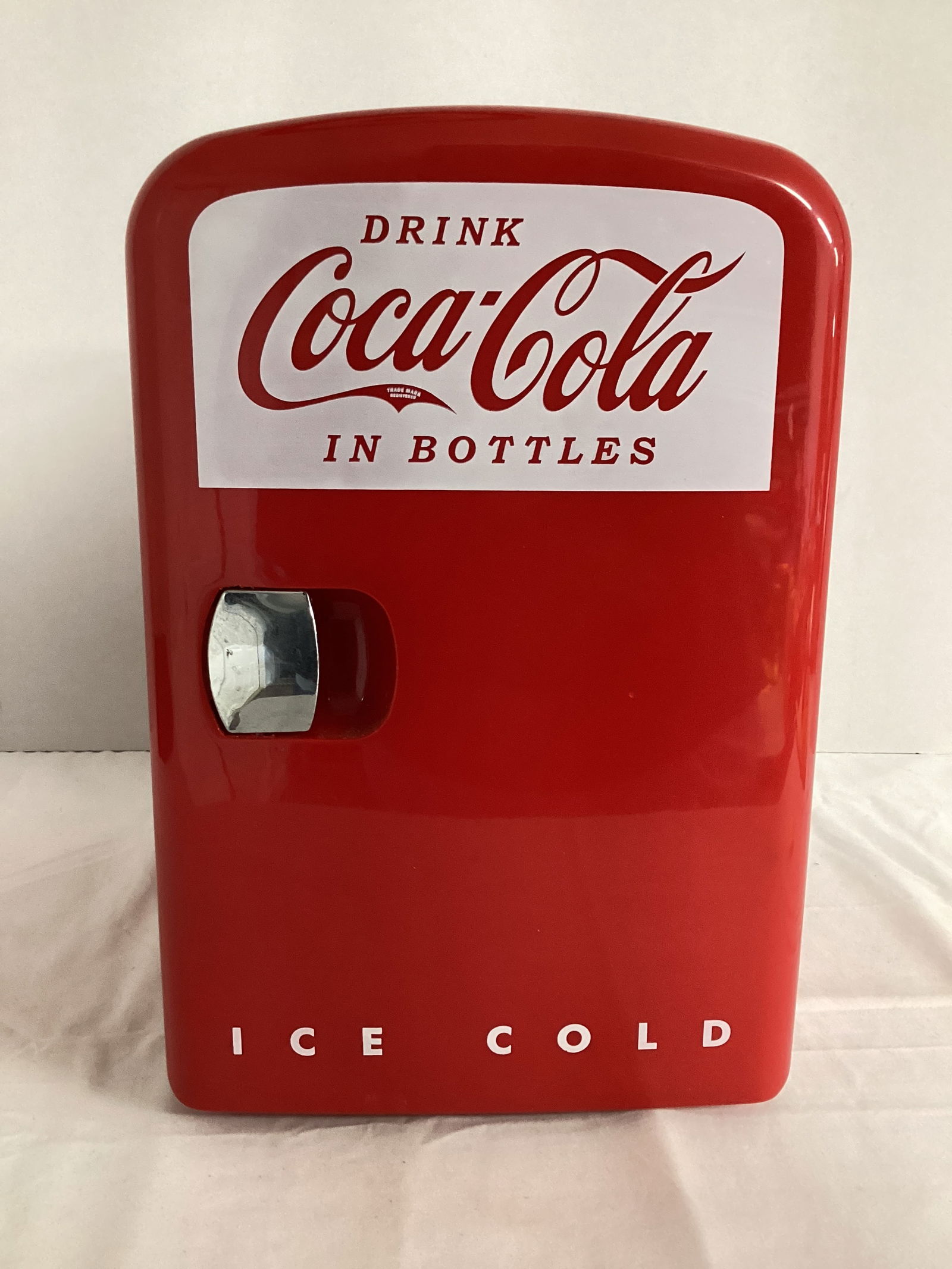 Coca-Cola Koolatron Mini Refrigerator (1 of 5)