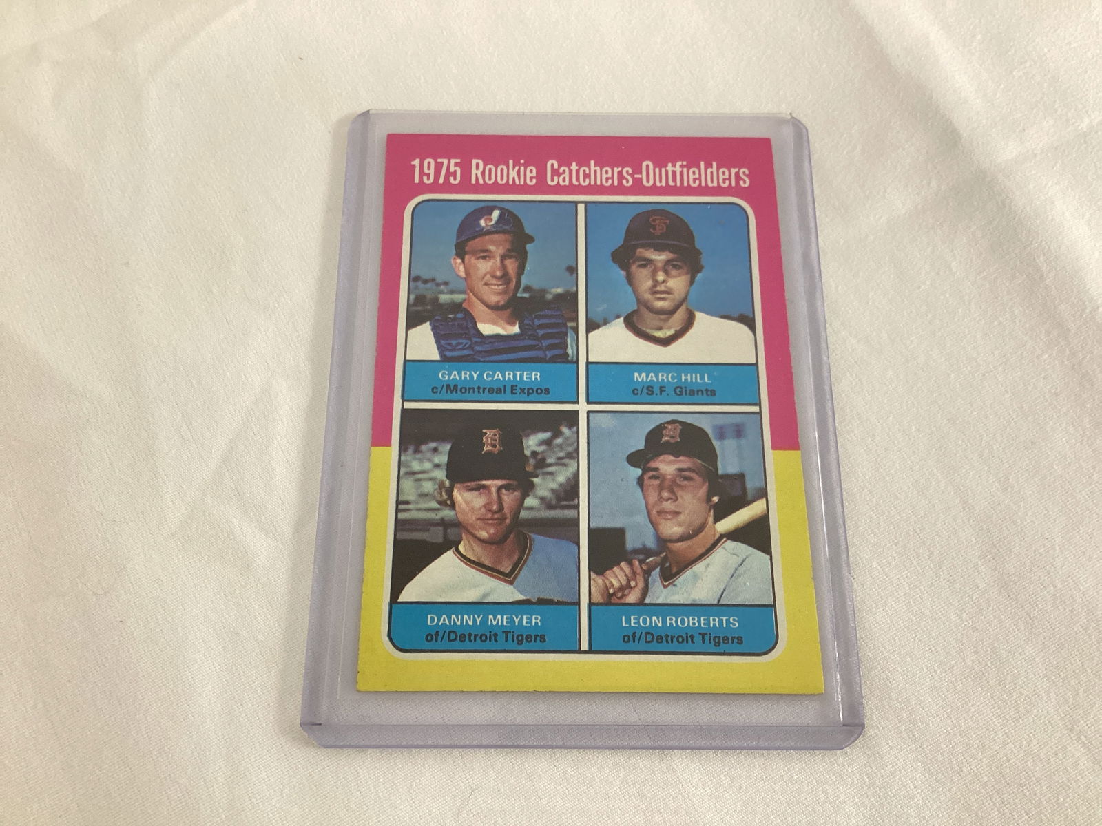 1975 Topps Baseball Rookie Catchers-Outfielders 620 Card (1 of 2)