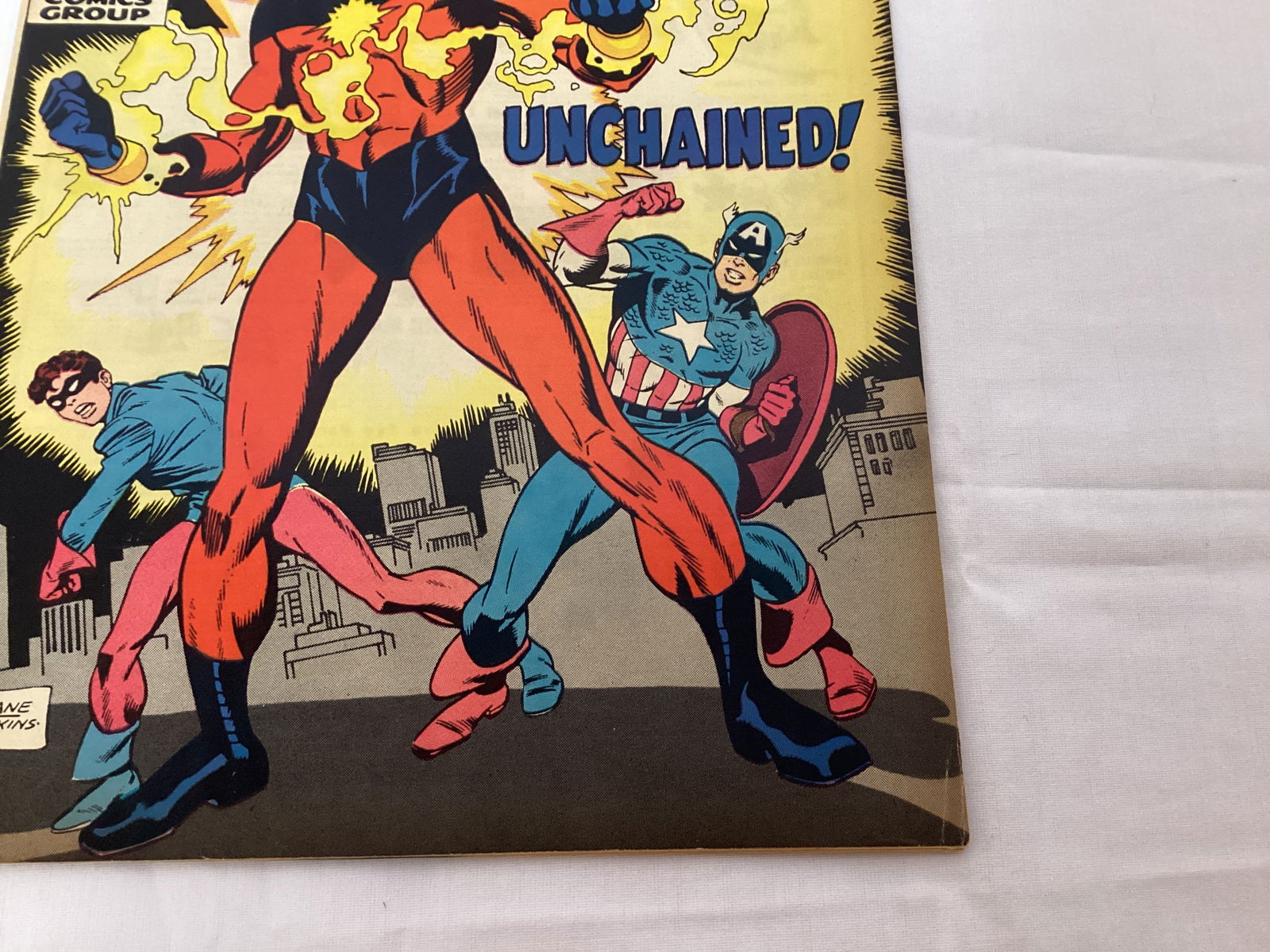 Captain Marvel 17 Marvel Comic Book - 5