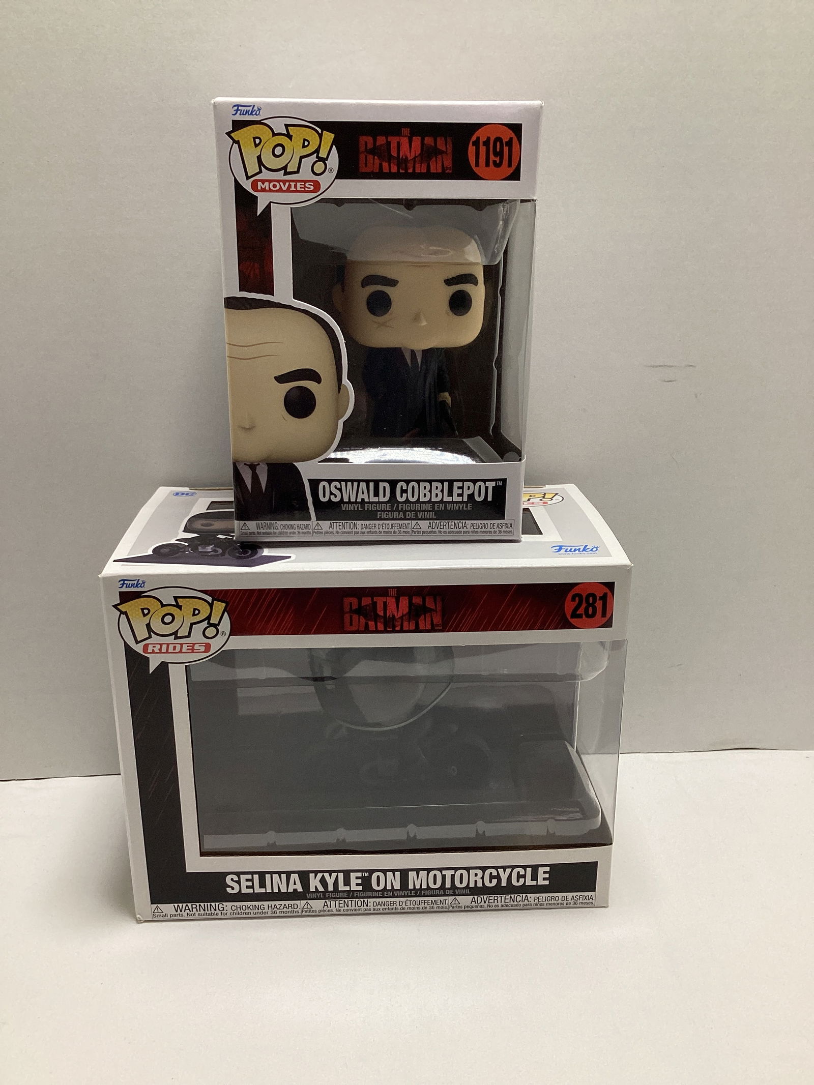 DC Comics The Batman Selina Kyle on Motorcycle and Oswald Cobblepot Funko Pops: .