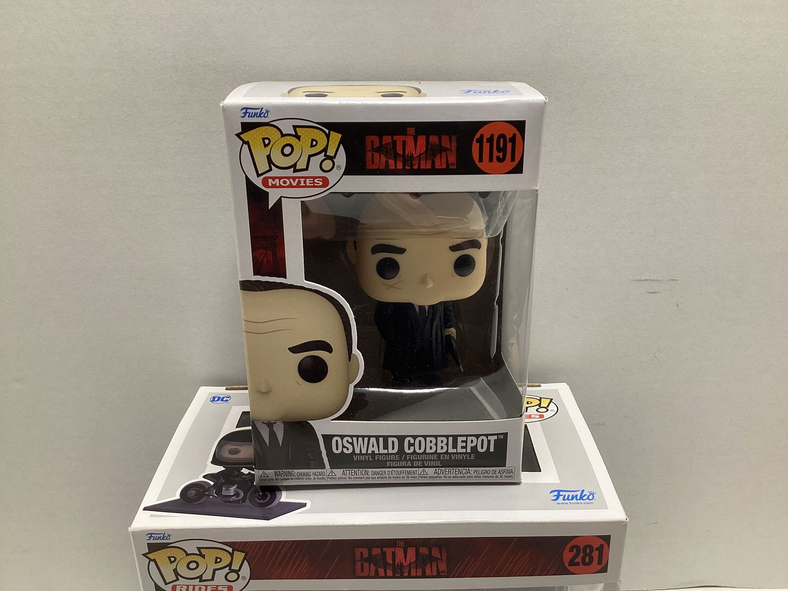 DC Comics The Batman Selina Kyle on Motorcycle and Oswald Cobblepot Funko Pops - 2