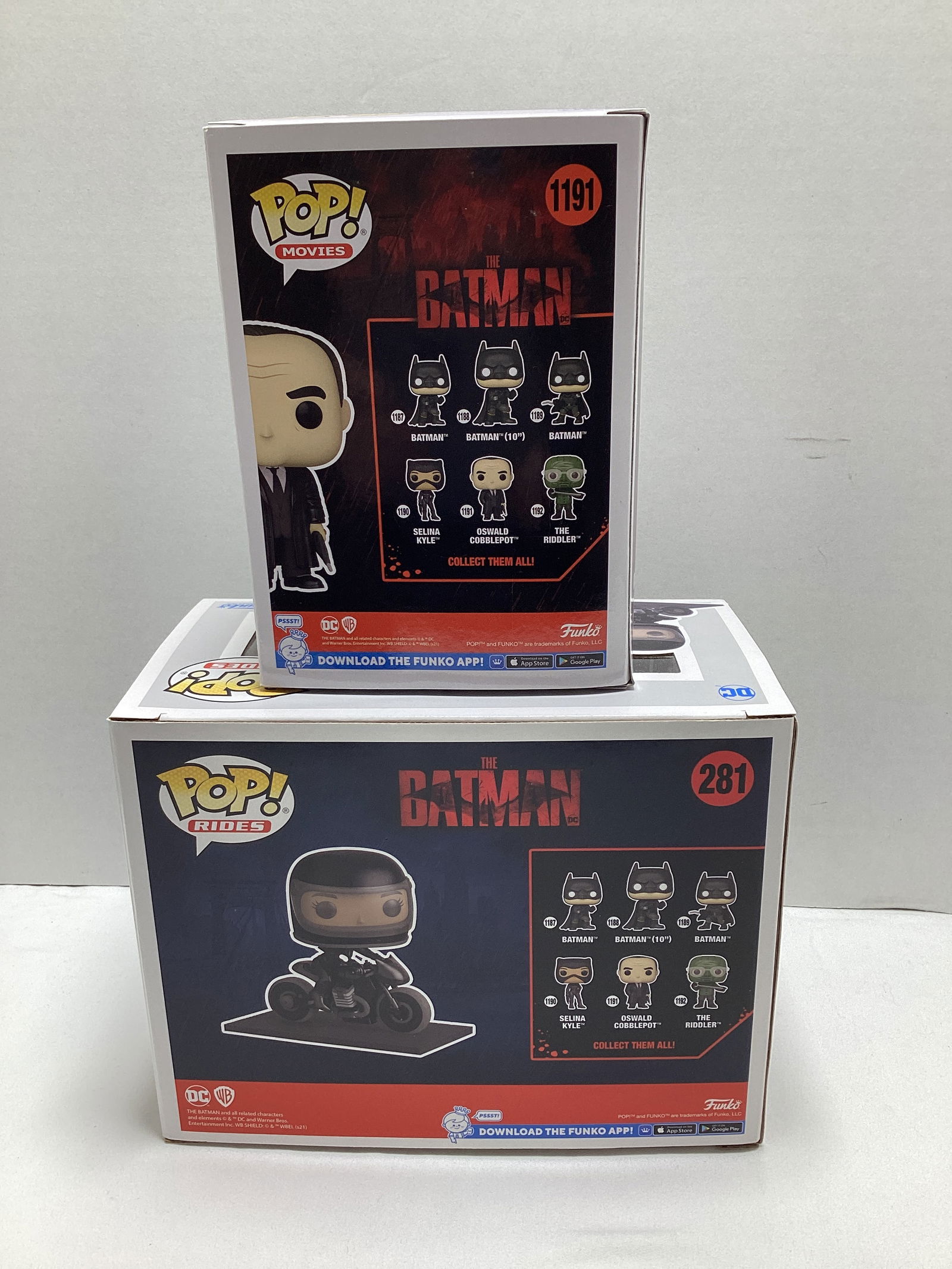 DC Comics The Batman Selina Kyle on Motorcycle and Oswald Cobblepot Funko Pops - 4
