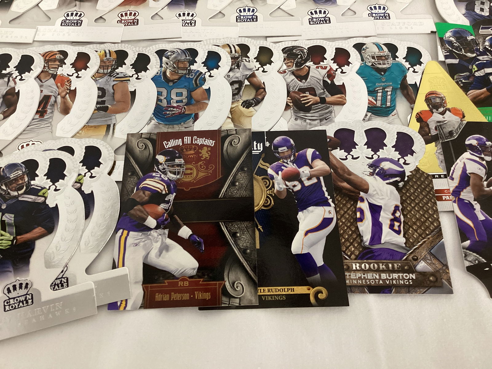 Panini Crown Royale NFL Football Cards - 9