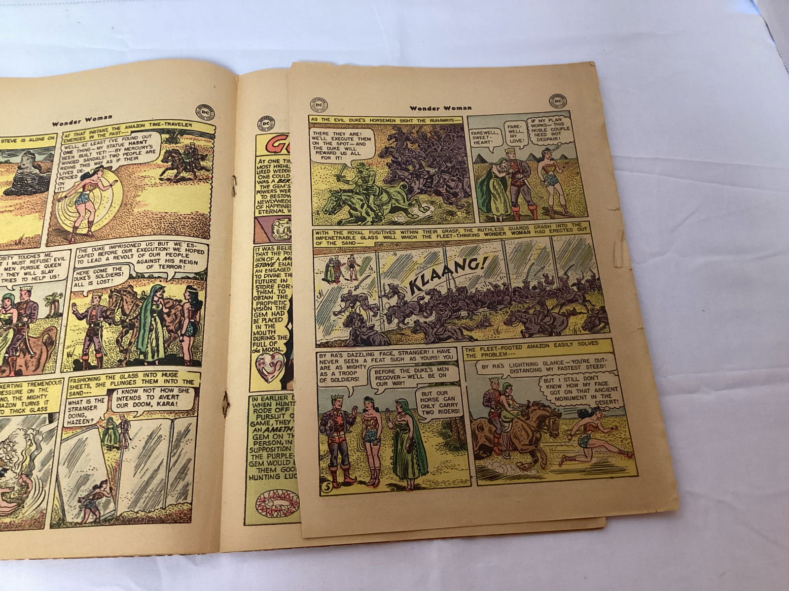 Wonder Woman 76 DC Comic Book - 8