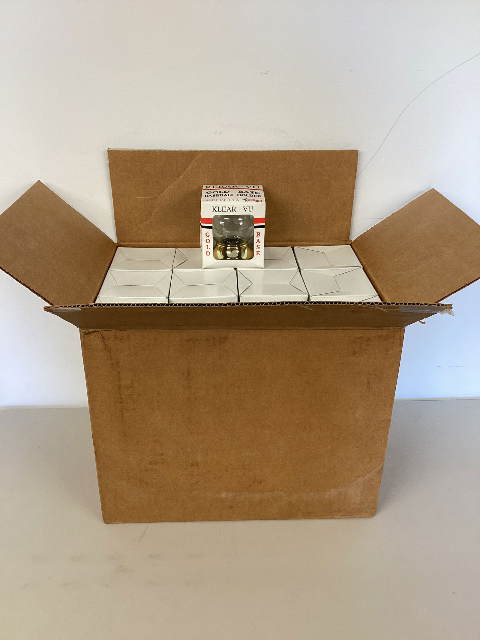Box of 35 Klear-Vu Gold Base Baseball Holders (1 of 3)