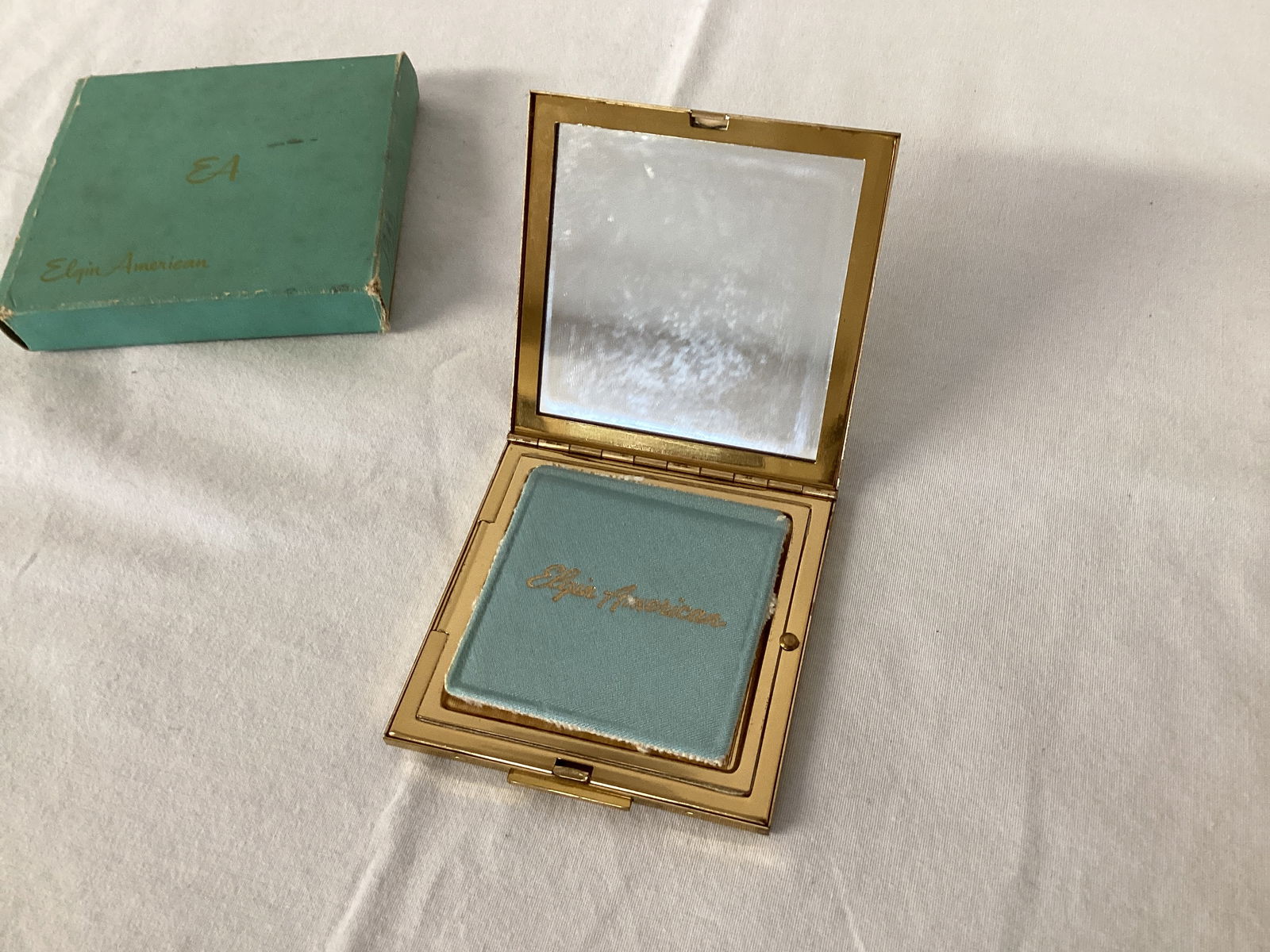 Vintage Elgin American Compact in Box - 4