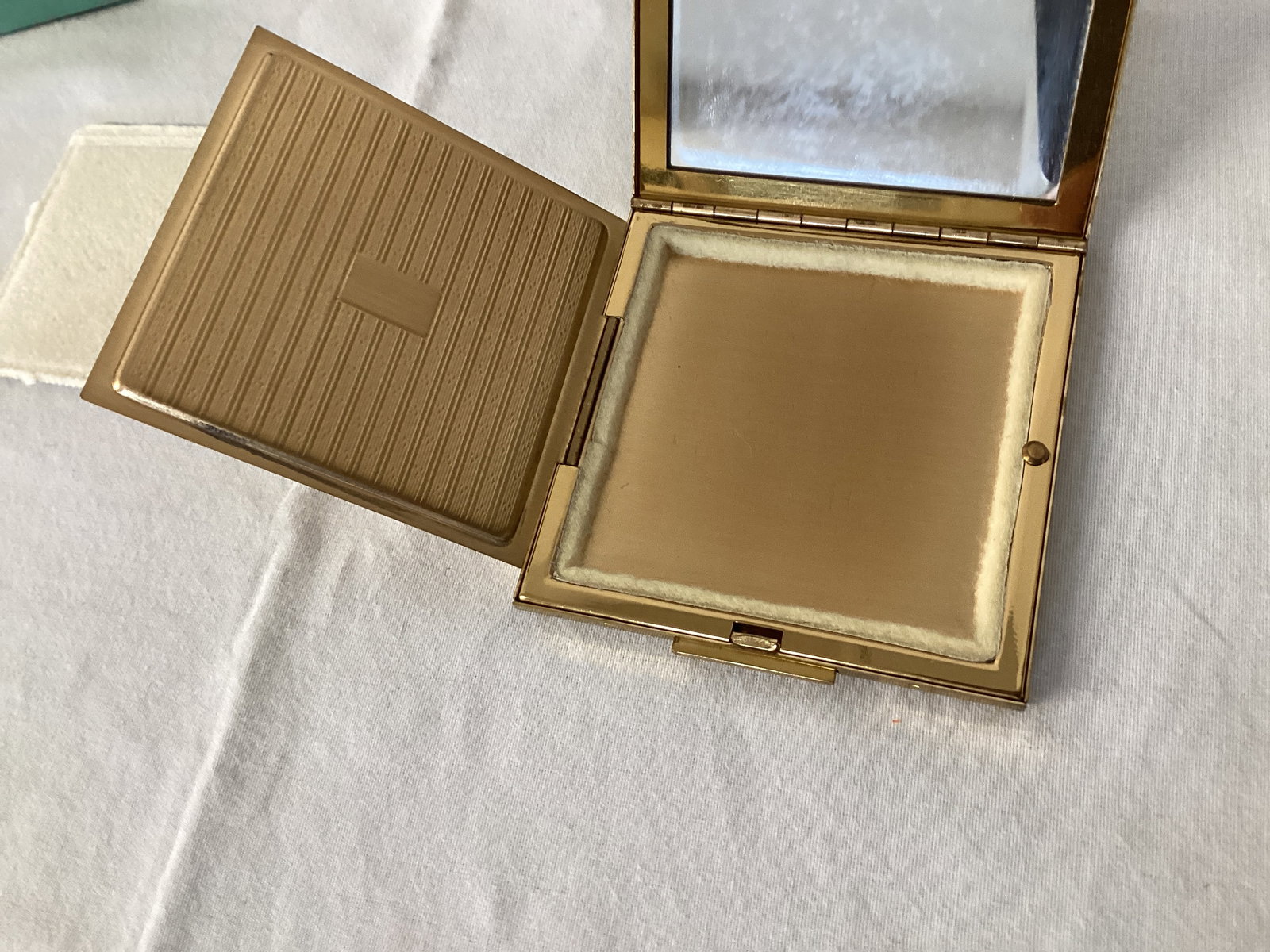 Vintage Elgin American Compact in Box - 6