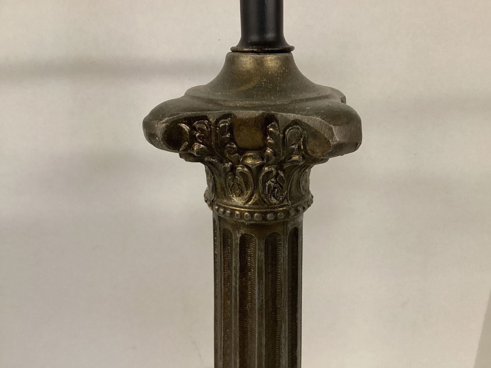 Vintage Metal Two Bulb Table Lamp - 4