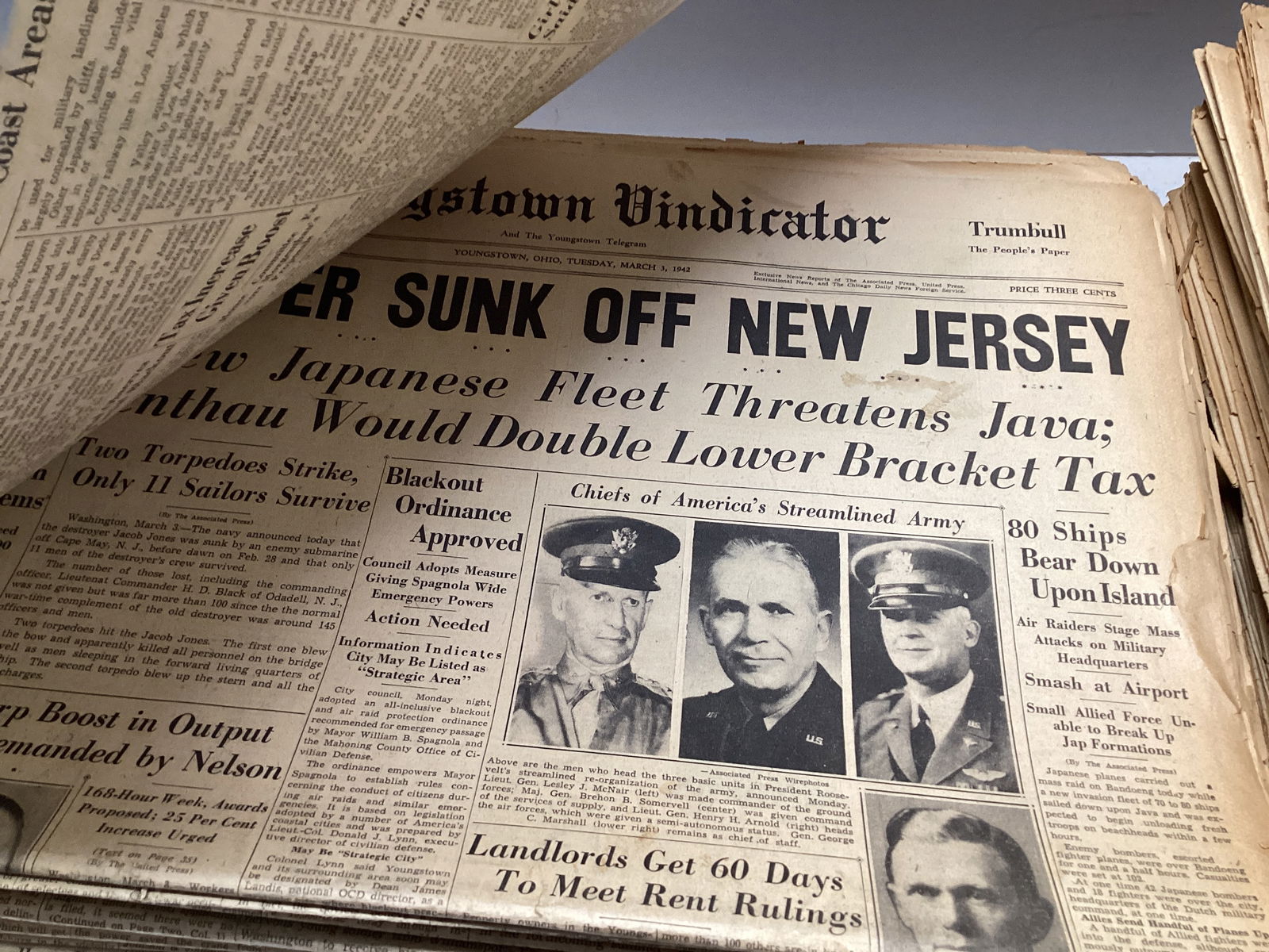 Youngstown Vindicator 1942 WWII Newspapers - 9