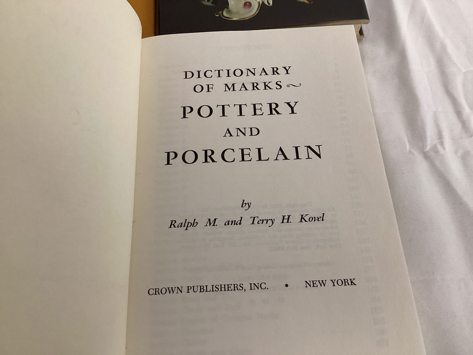 Reference Books - Glass, Pottery, Porcelain, Bottles, and More - 10
