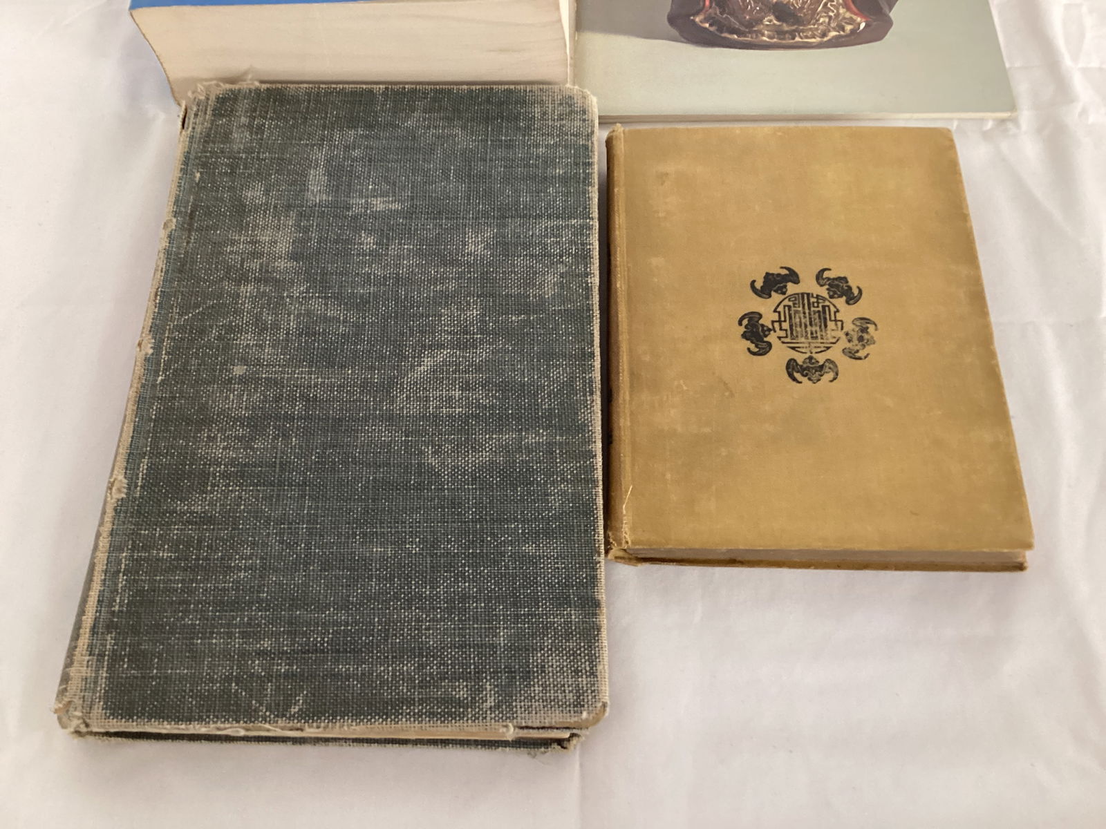 Reference Books - Glass, Pottery, Porcelain, Bottles, and More - 12