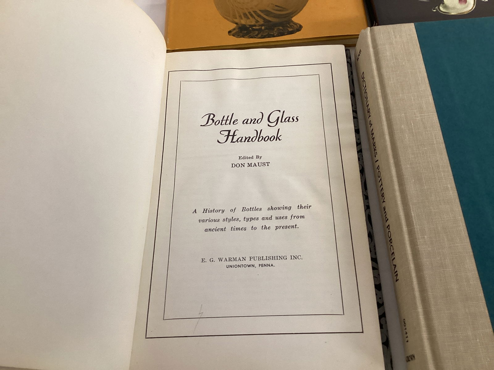Reference Books - Glass, Pottery, Porcelain, Bottles, and More - 9