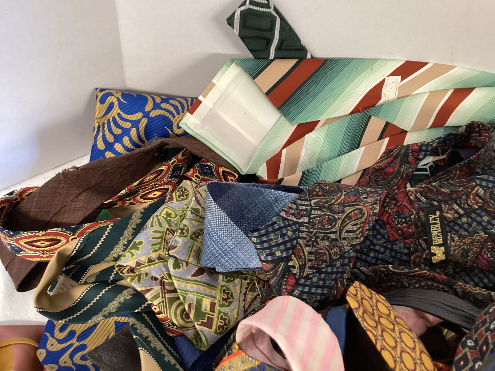 Large Collection of Men's Ties - Vintage and Modern - 8