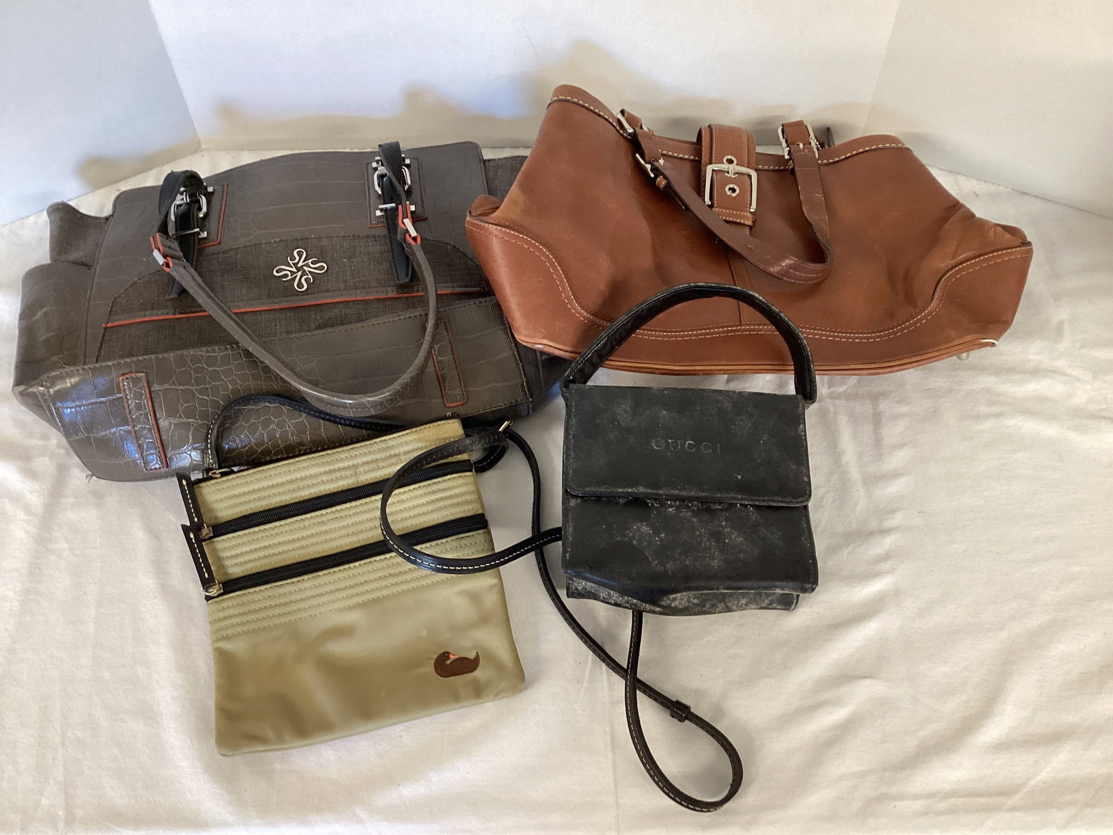 Ladies' Purses (1 of 11)