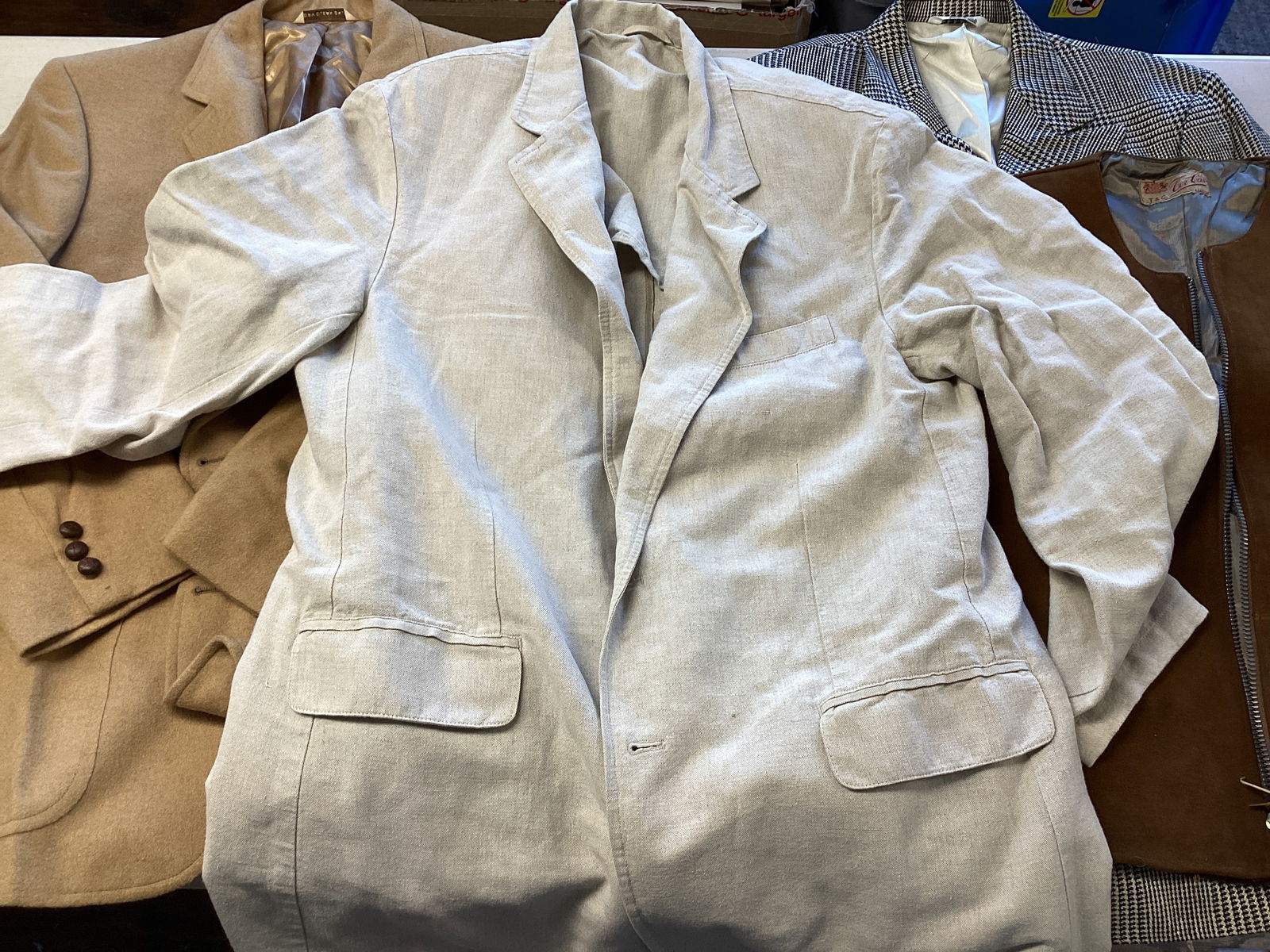 Men's Jackets and Vest - 4