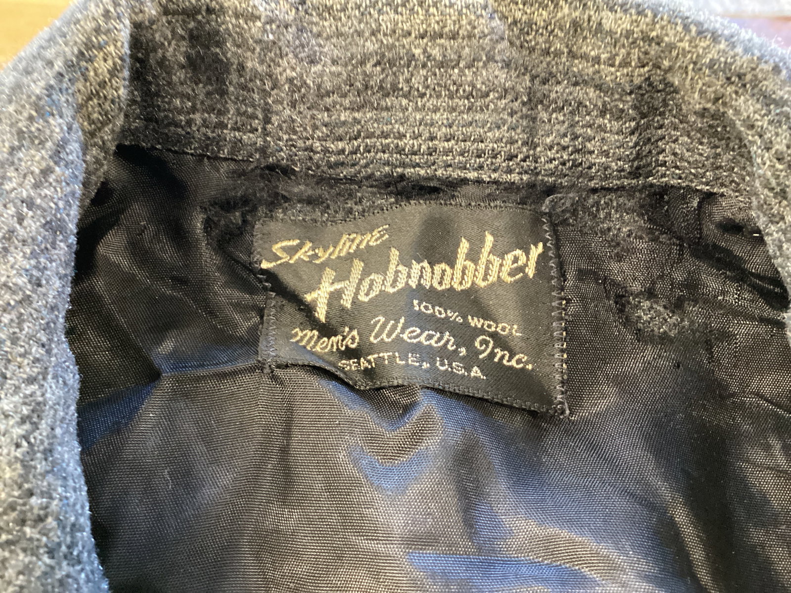 Three Men's Coats/Jackets - 11