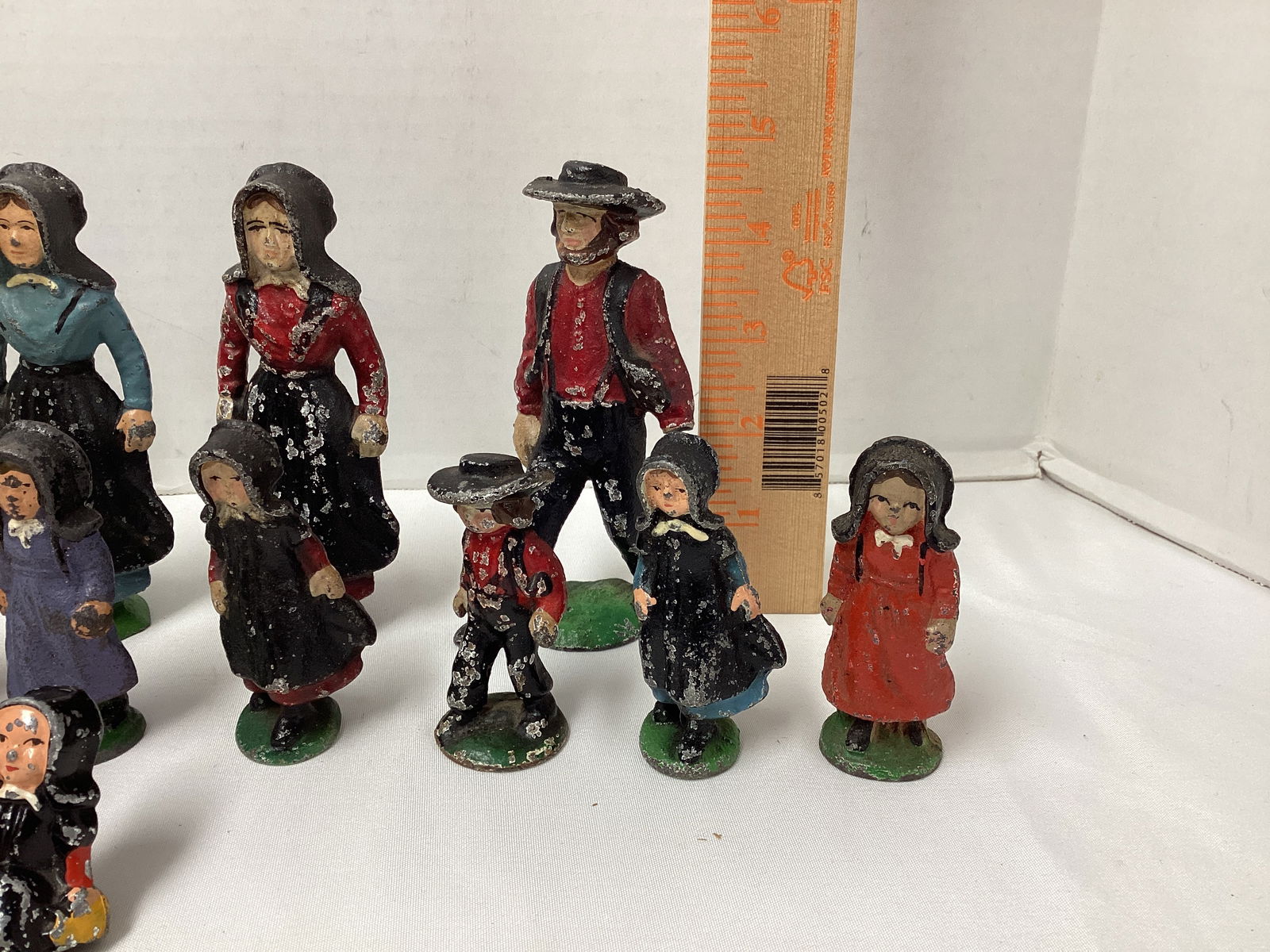 Cast Iron Amish Figures - 4