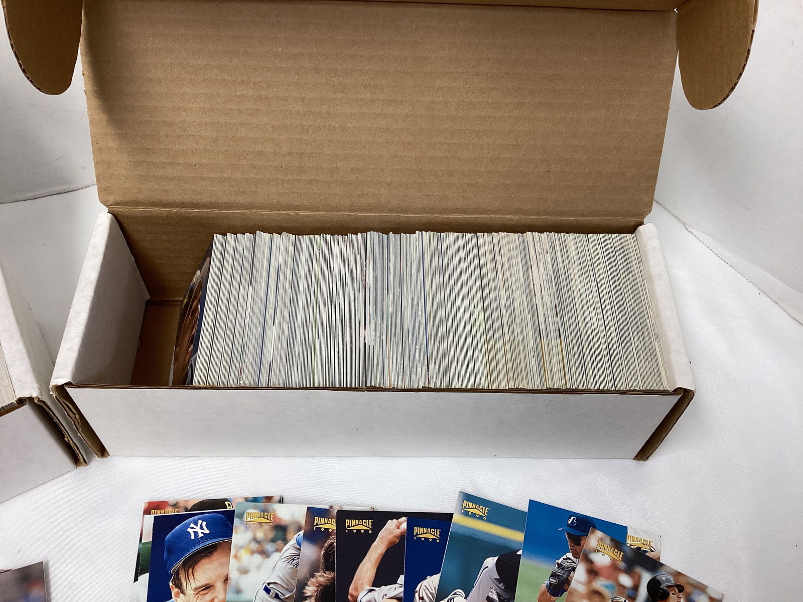 1994 Leaf and 1996 Pinnacle Baseball Cards - 5