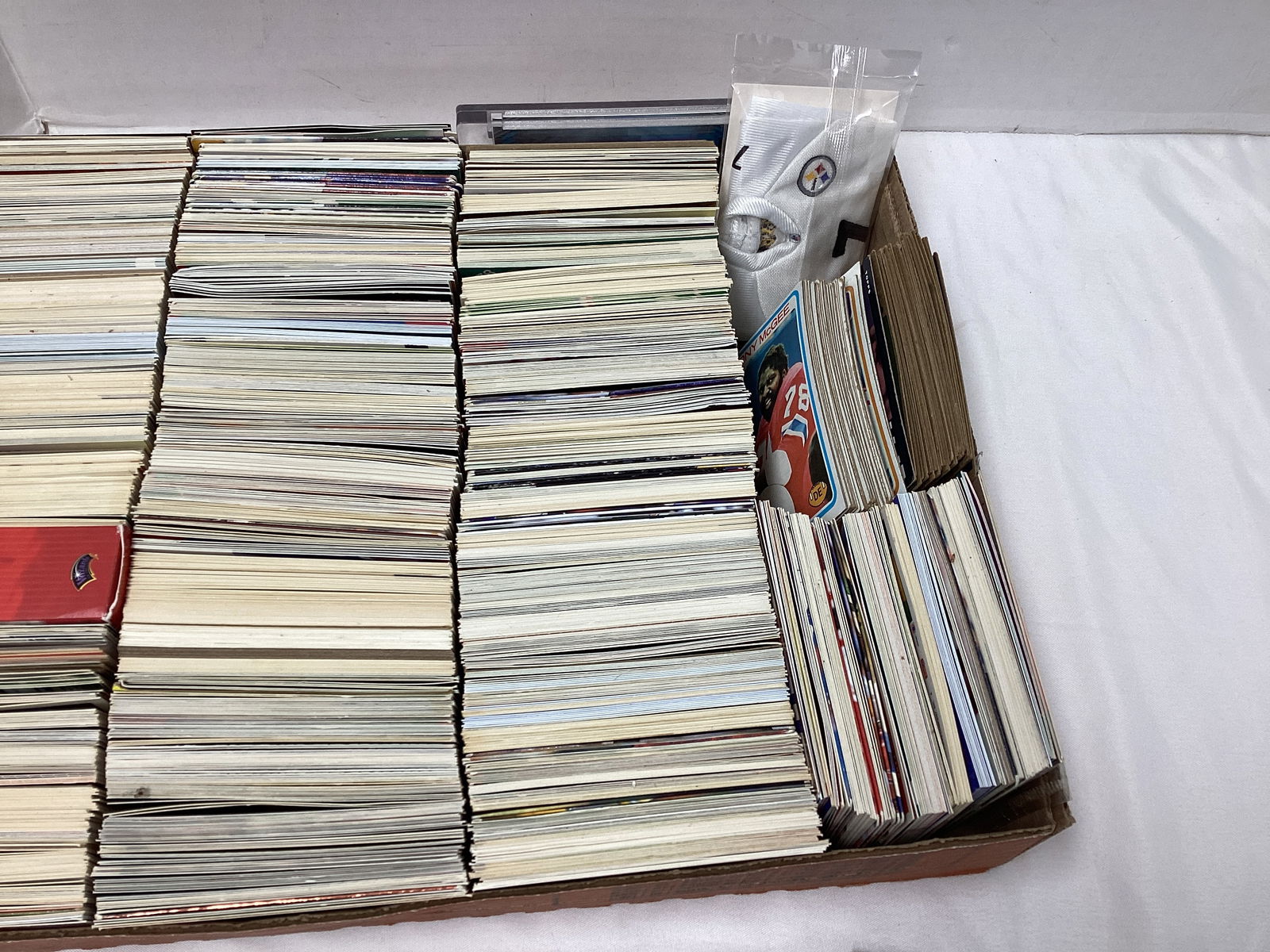 Large Collection of NFL Trading cards - 5