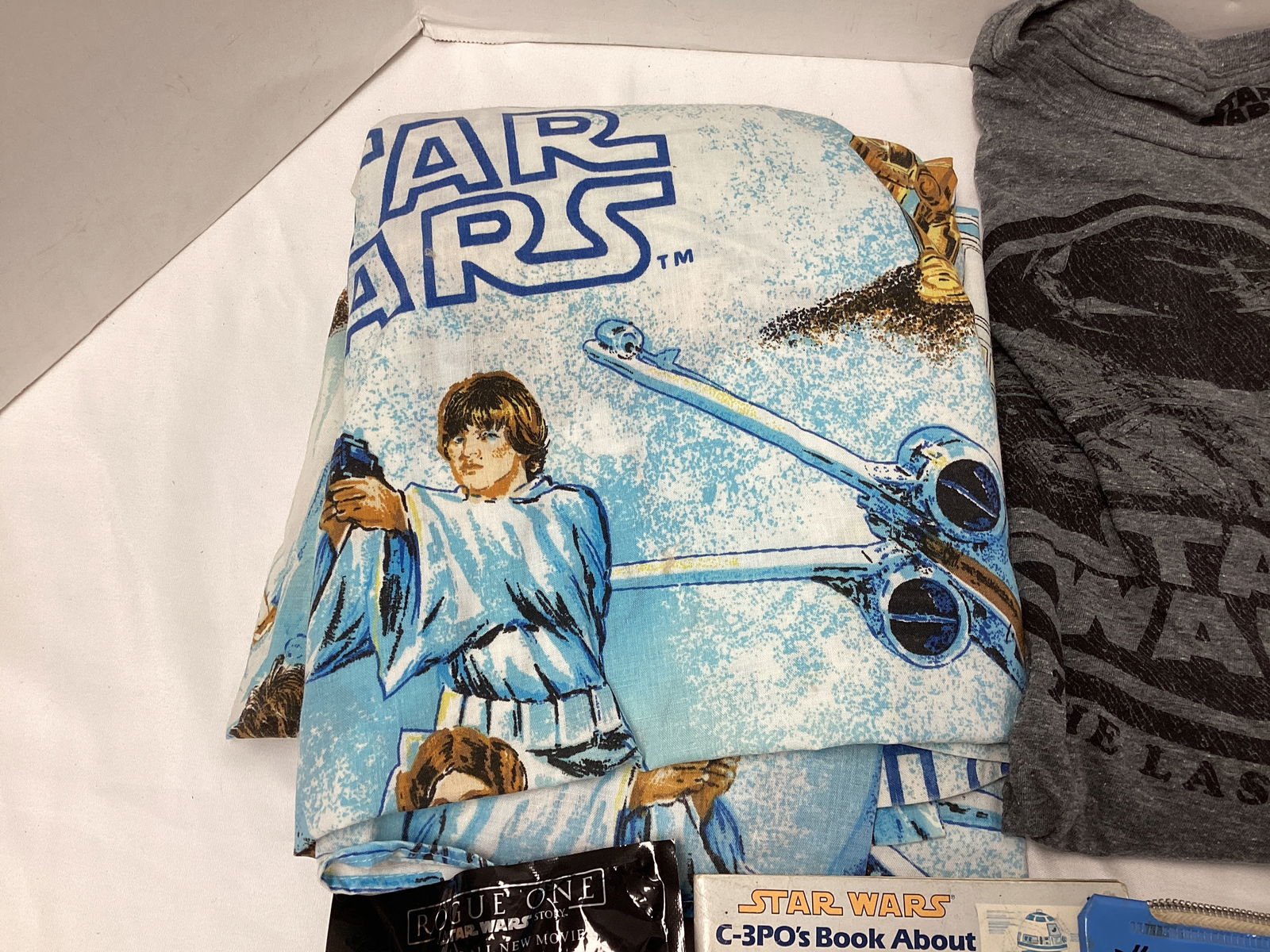 Star Wars Sheets, T-Shirt, and More - 2