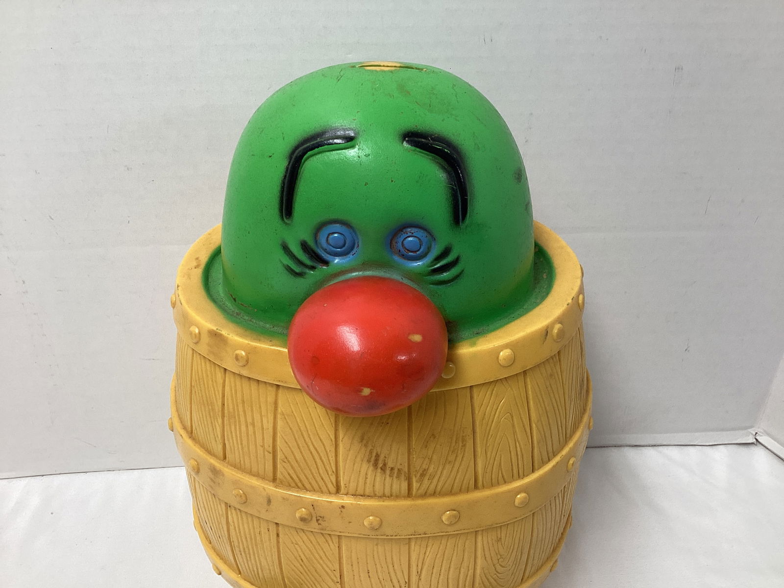 Green and Yellow Kilroy Peek-a-Boo Barrel Bank - 2