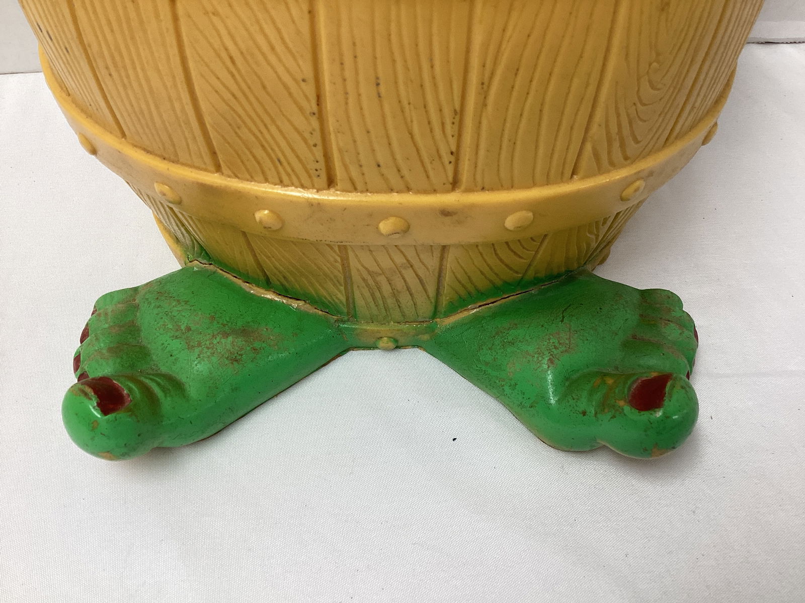 Green and Yellow Kilroy Peek-a-Boo Barrel Bank - 3