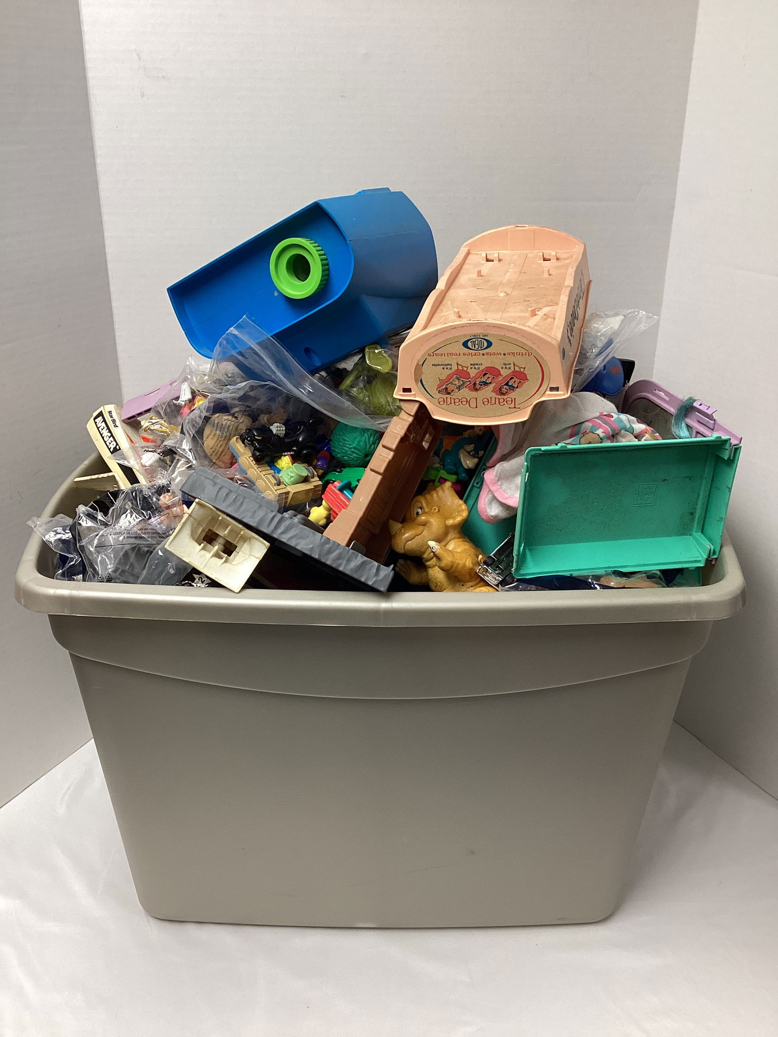 Tote of Toys: most not complete, shipping unavailable for this lot