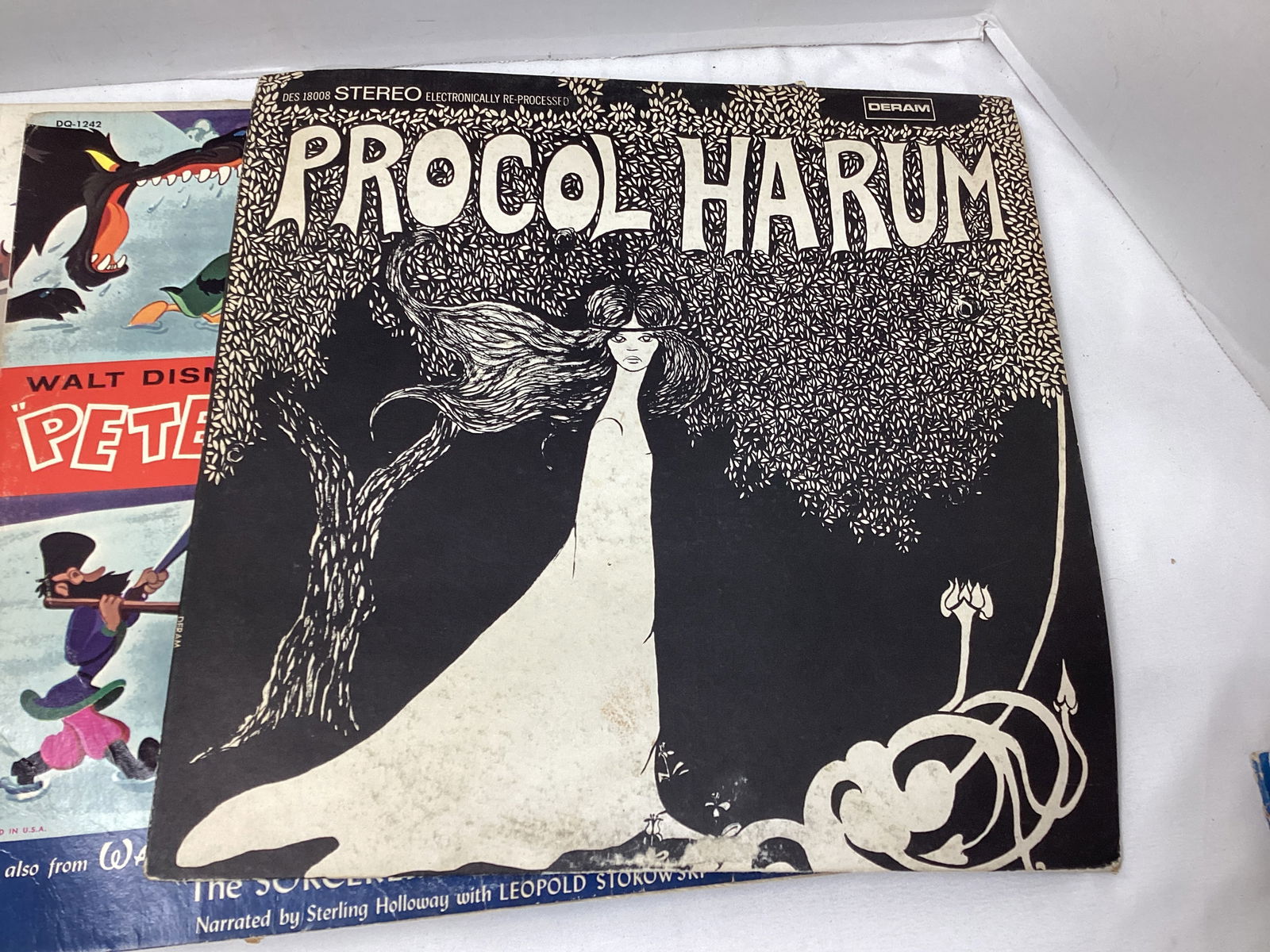 Vinyl Record Albums and Victrola Records - 8