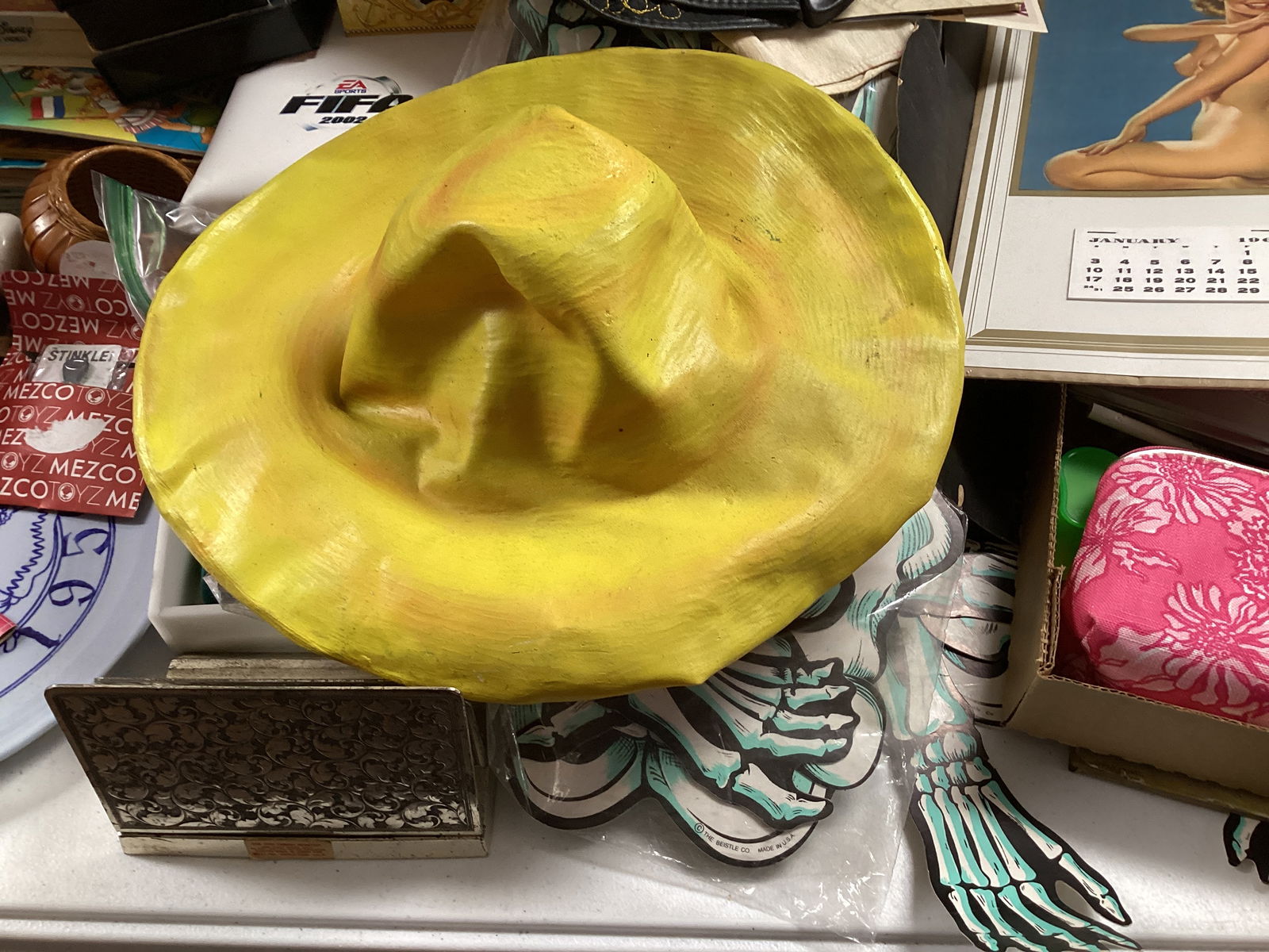 Table Lot: Seat Cushions, Beta Tapes, and More - 5