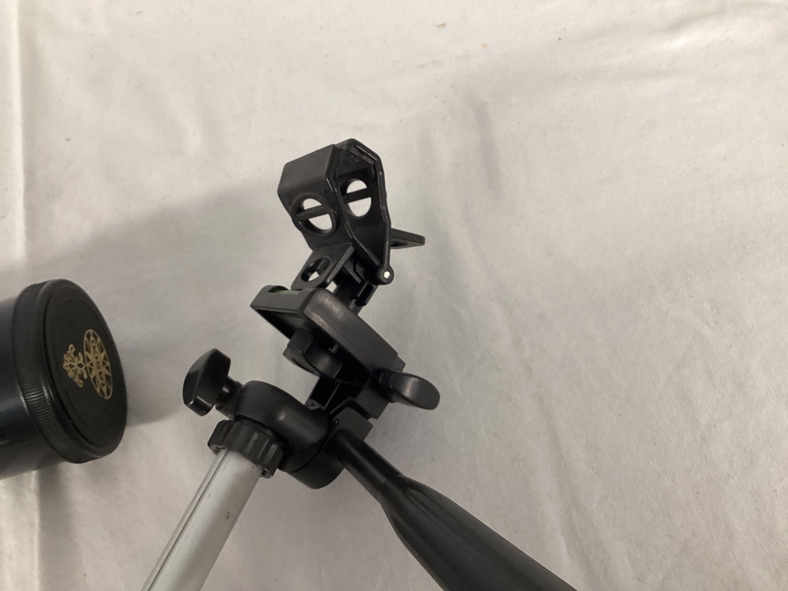 Tasco 20EB Telescope with Tripod - 8