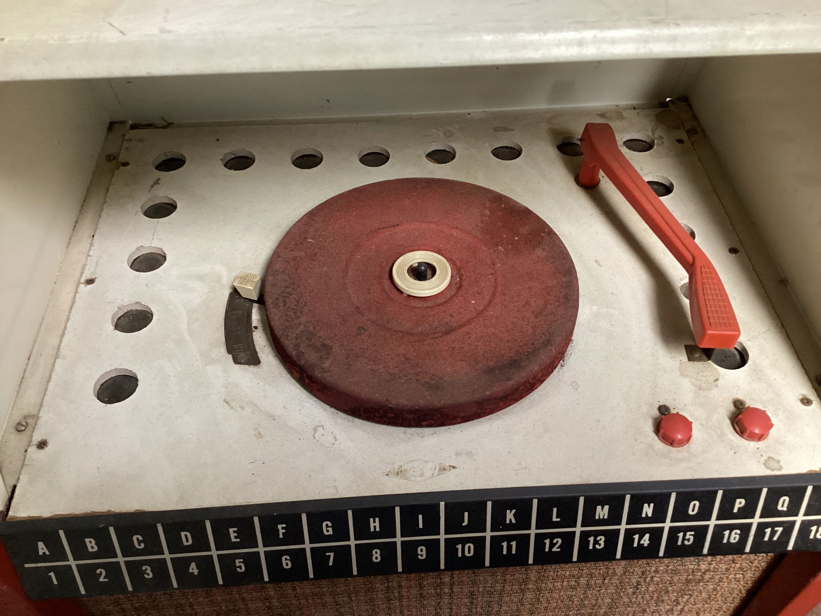 Vintage Jukette Child's Jukebox Style Record Player - 6