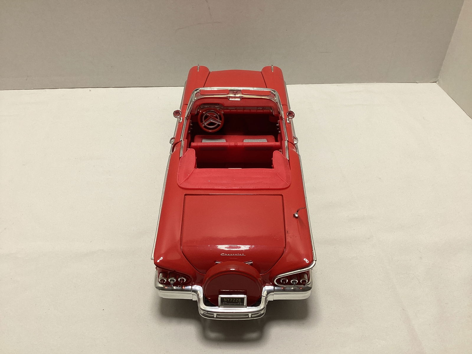 Motor Max and Road Legends 1:18 Scale Cars - 9