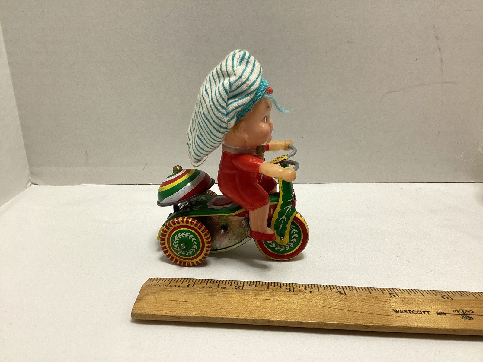 Five Vintage Tin Toys - 11