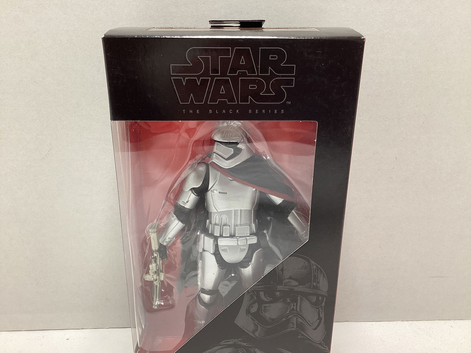 Star Wars the Black Series Captain Phasma Action Figure - 2