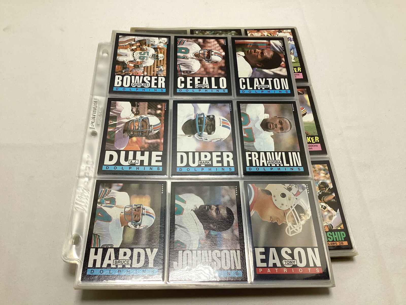 1985 Topps NFL Football Cards in Binder Pages - 13