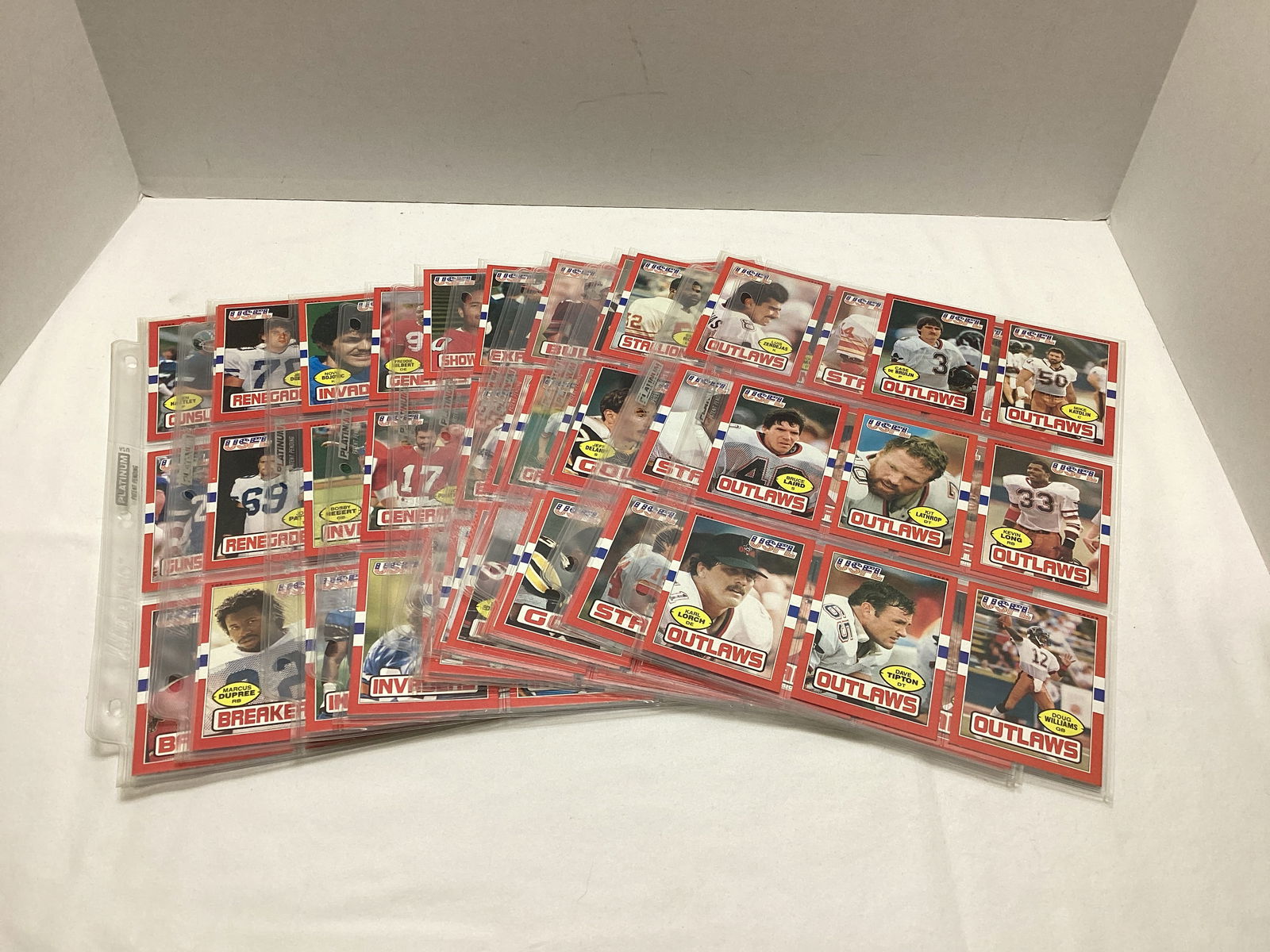 1985 Topps USFL Football Cards in Binder Pages: . 