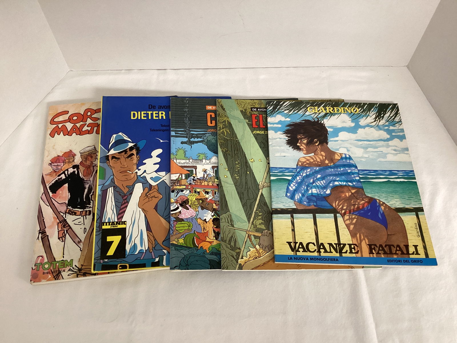 International Graphic Novels: .