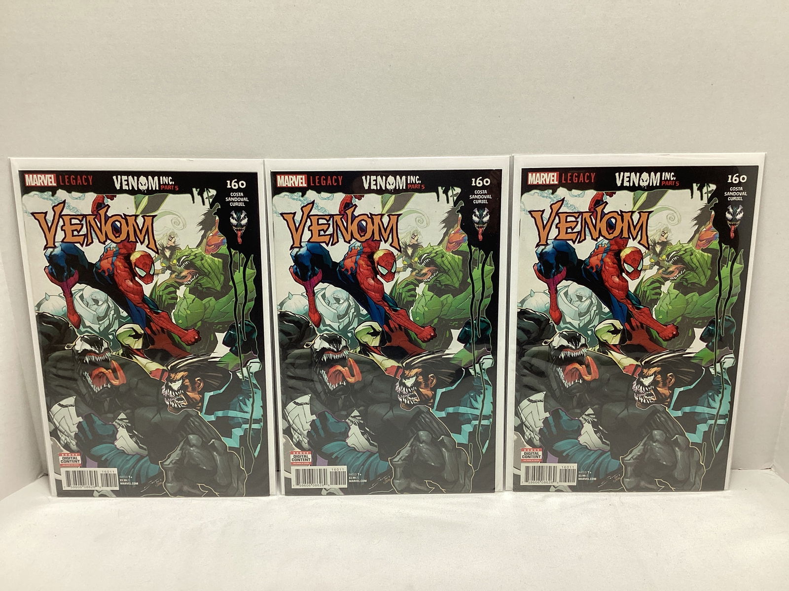 Three Venom 160 Marvel Comic Books (1 of 4)