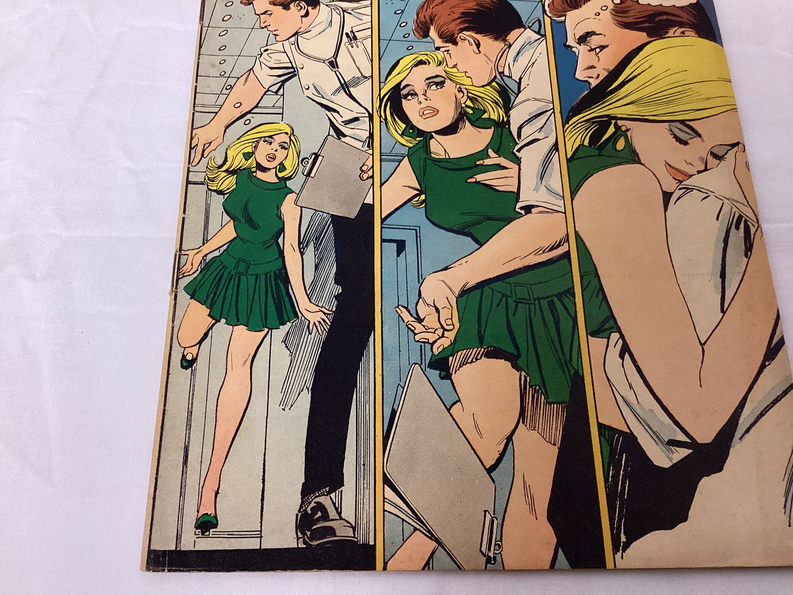 Secret Hearts 133 DC Comic Book - 4