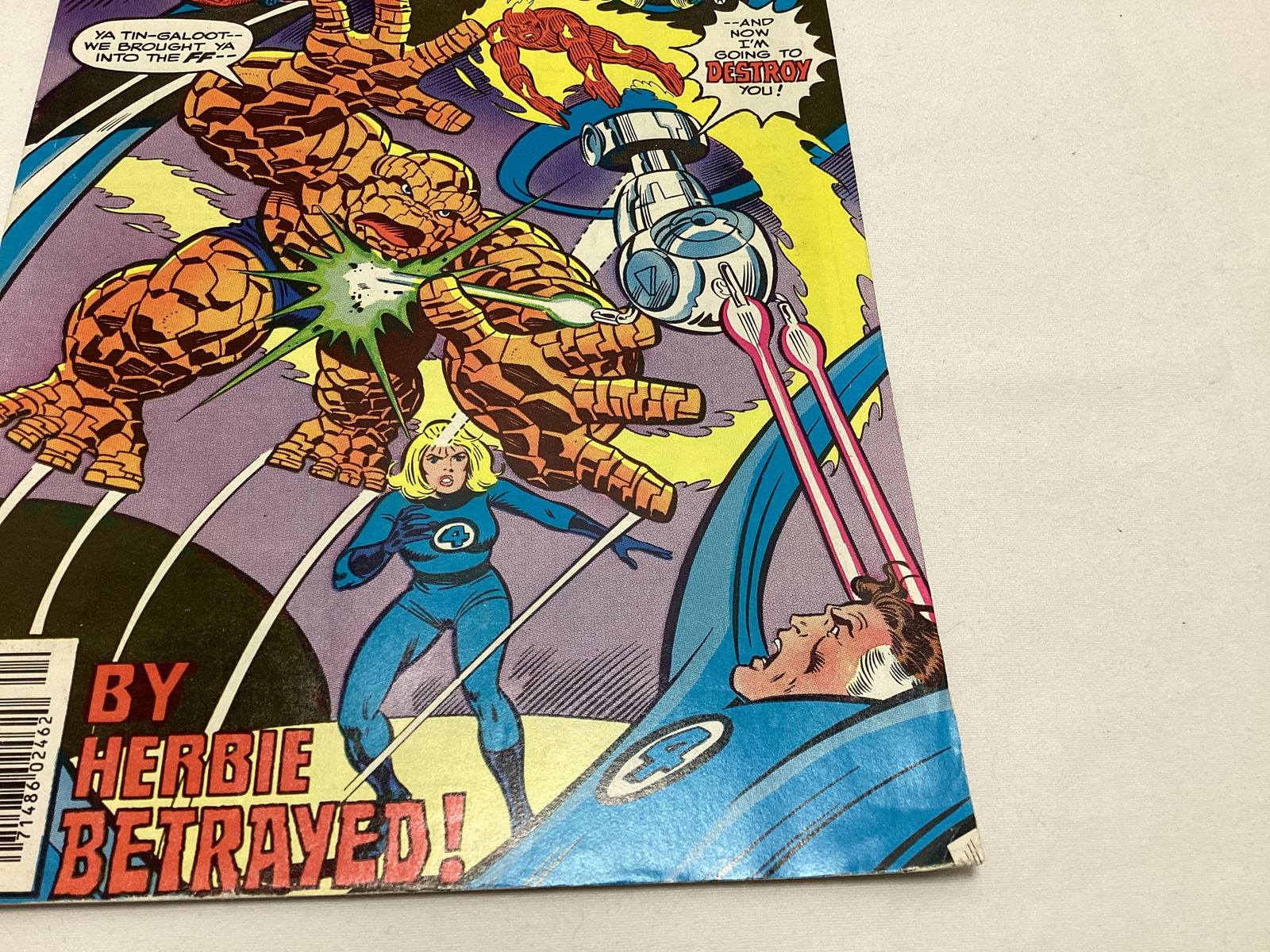 Fantastic Four 217 Marvel Comic Book - 5