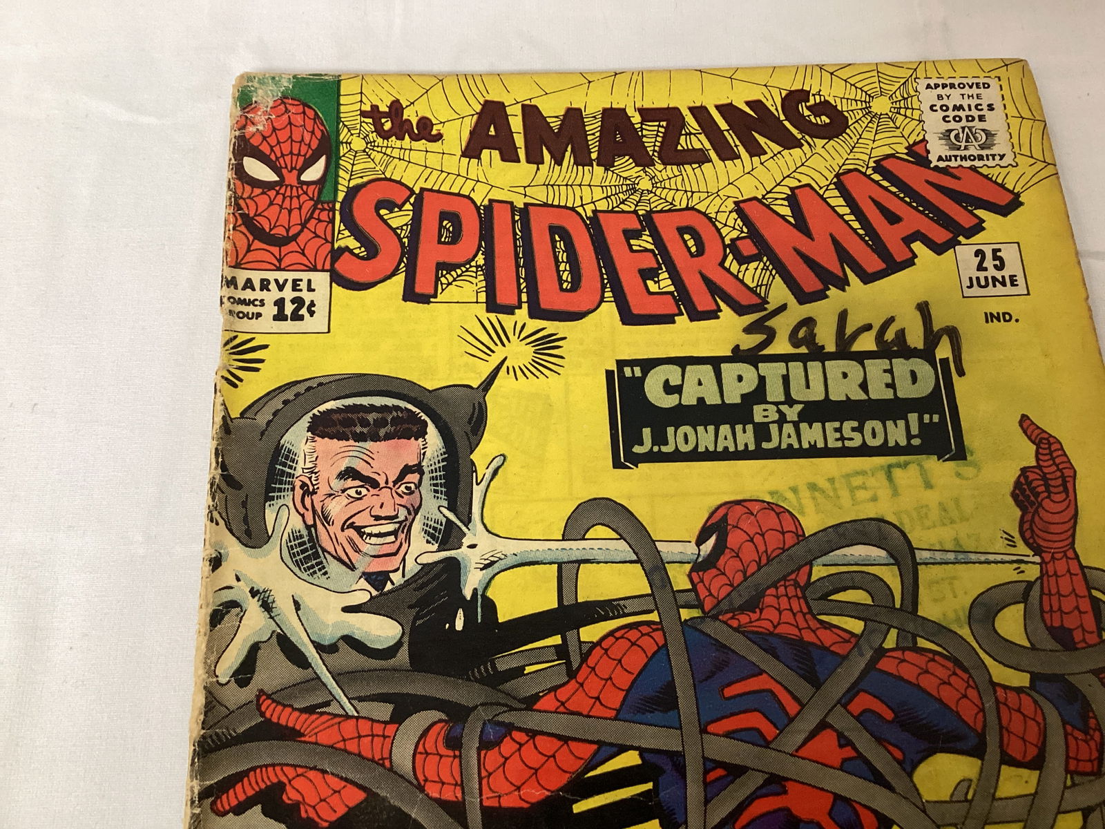 The Amazing Spider-Man 25 Marvel Comic Book - 2