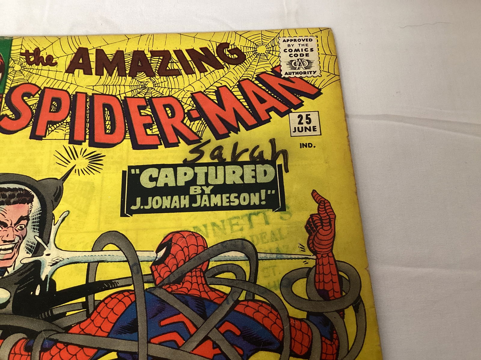 The Amazing Spider-Man 25 Marvel Comic Book - 3