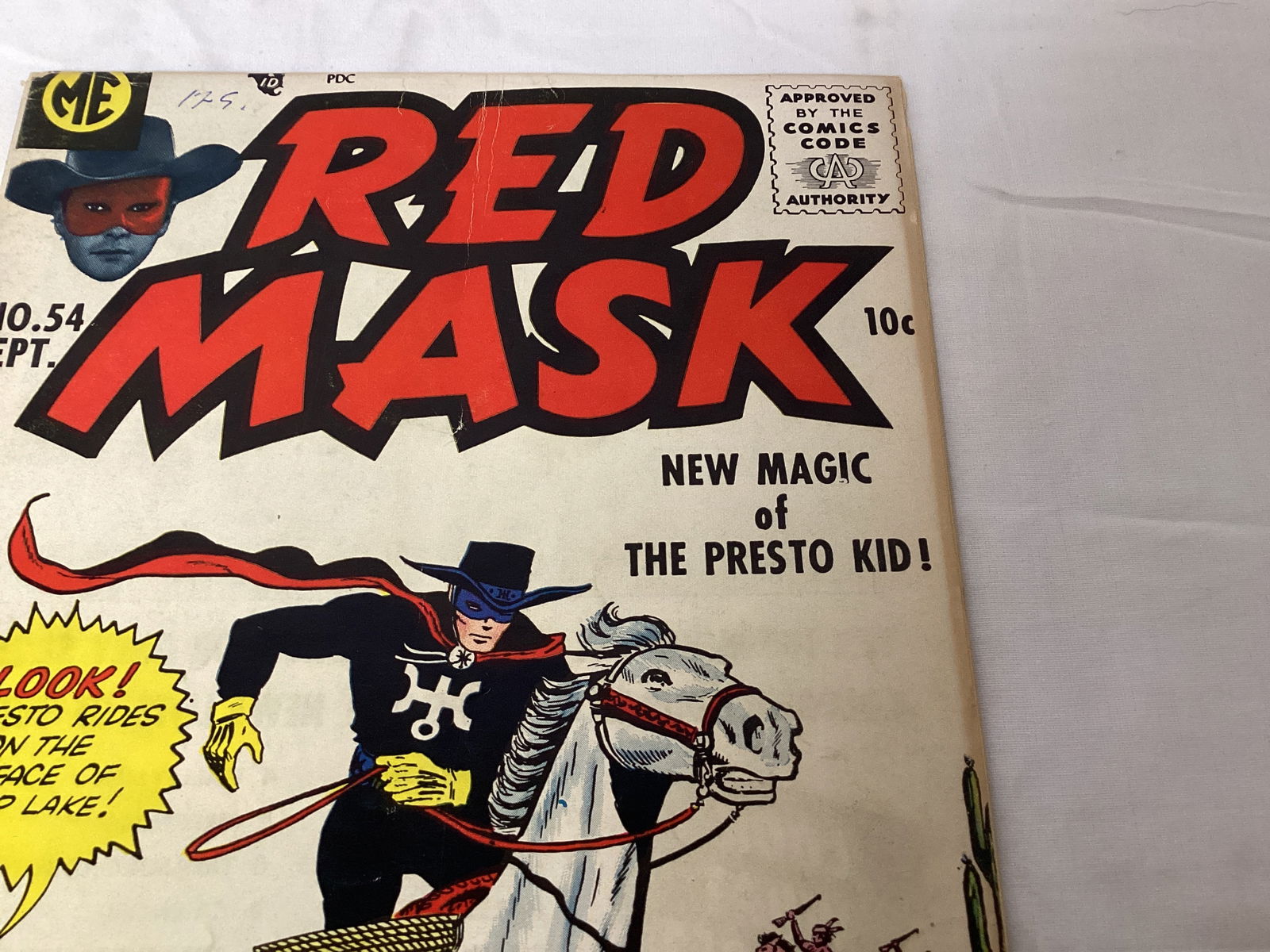 Red Mask 54 Magazine Enterprises Comic Book - 3
