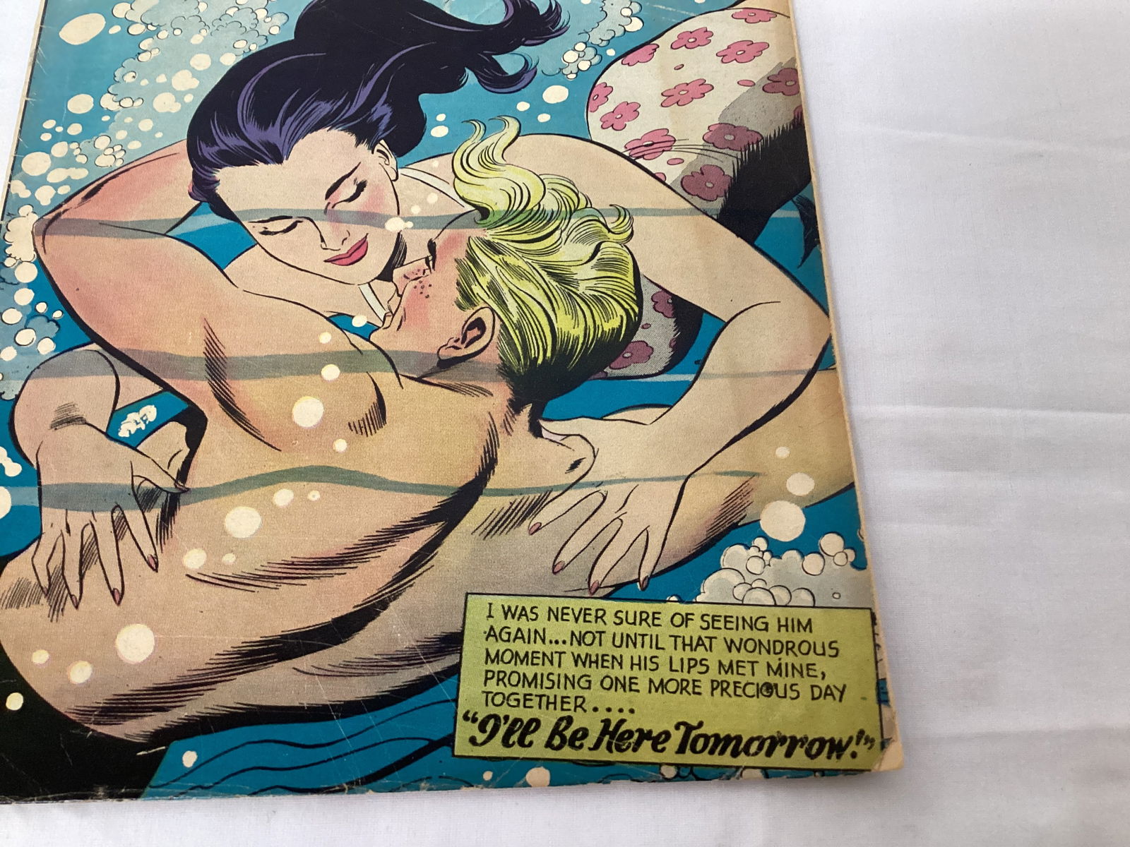 Girls' Love Stories 56 DC Comic Book - 5