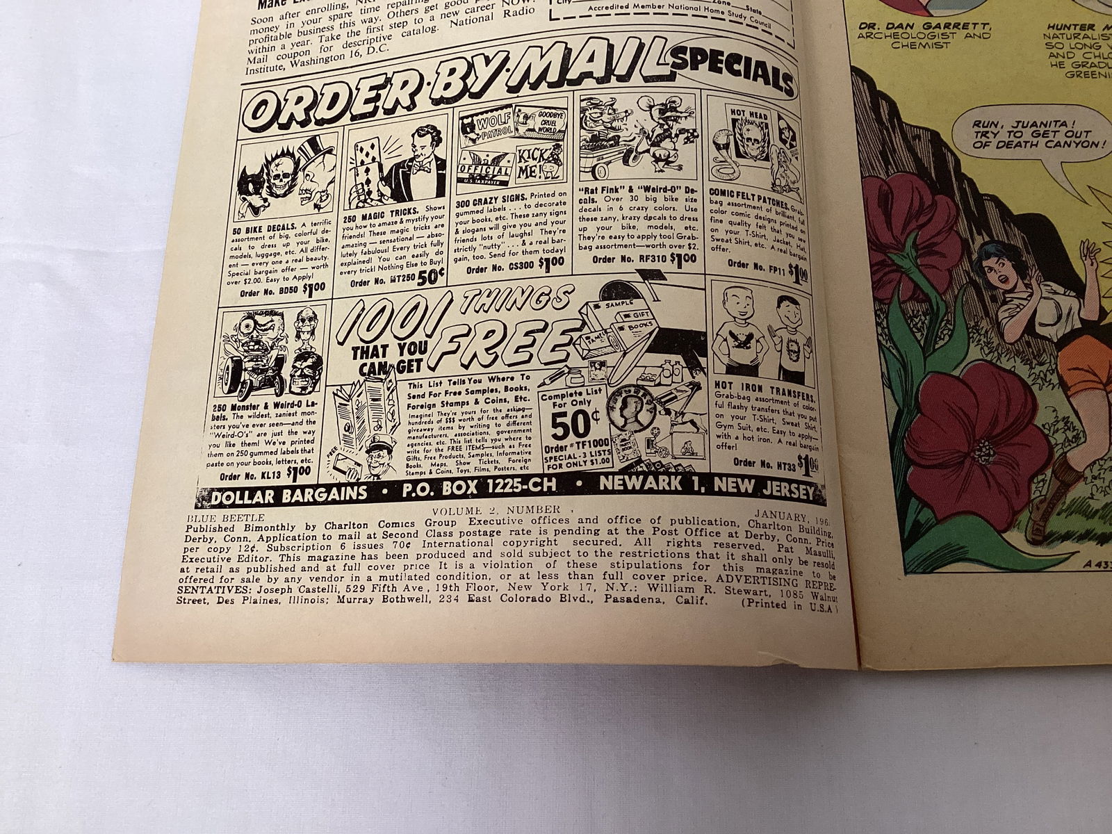 Blue Beetle 4 Charlton Comic Book - 7