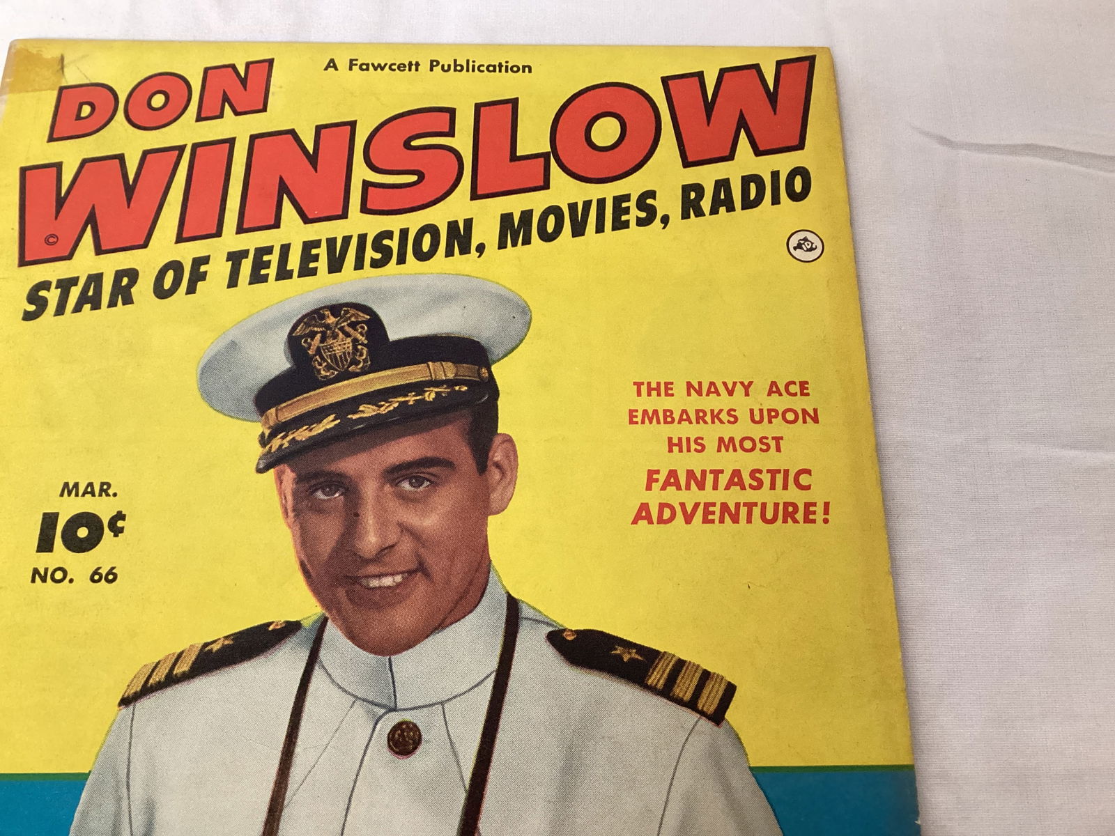 Don Winslow 66 Fawcett Comic Book - 3