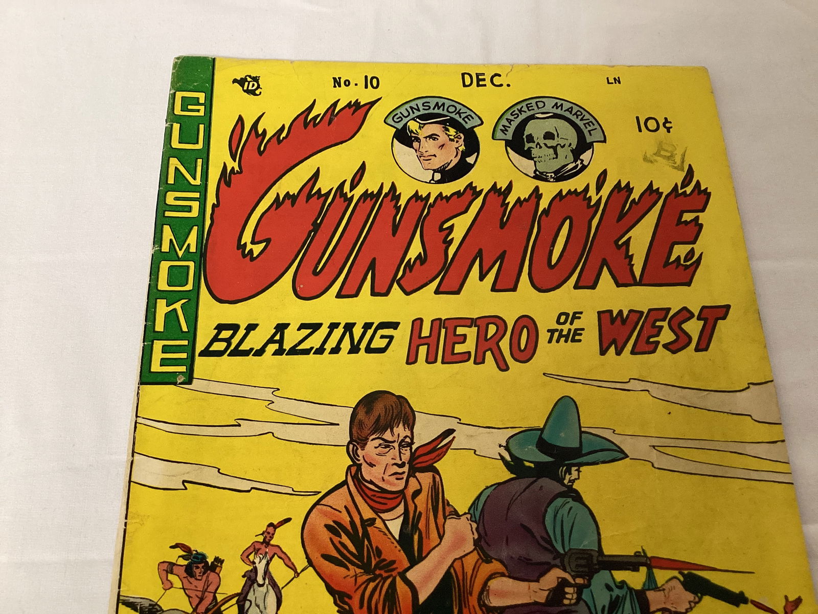 Gunsmoke 10 Western Comic Book - 2