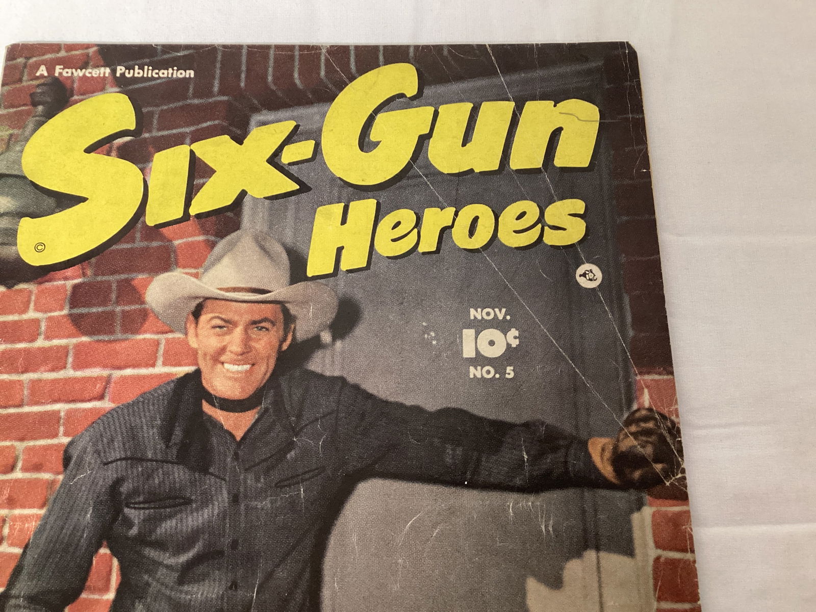 Six-Gun Heroes 5 Fawcett Western Comic Book - 3