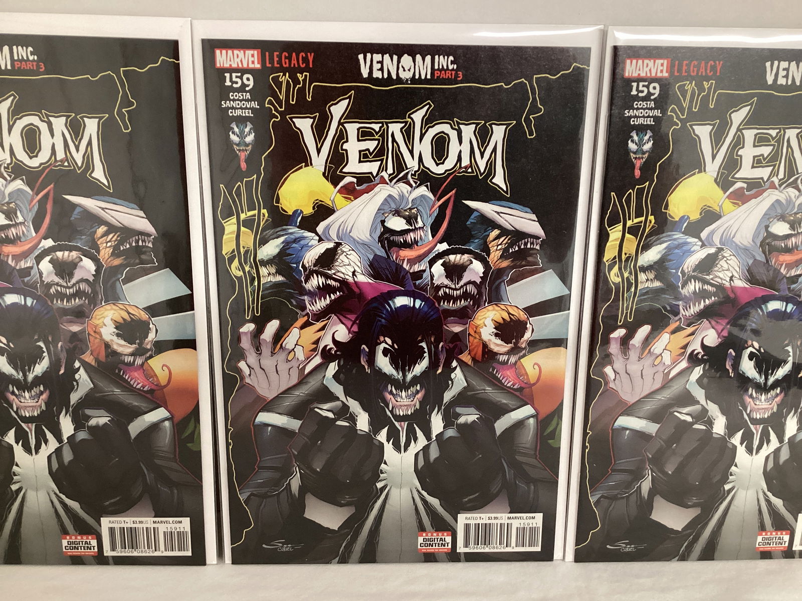 Three Venom 159 Marvel Comic Books - 3